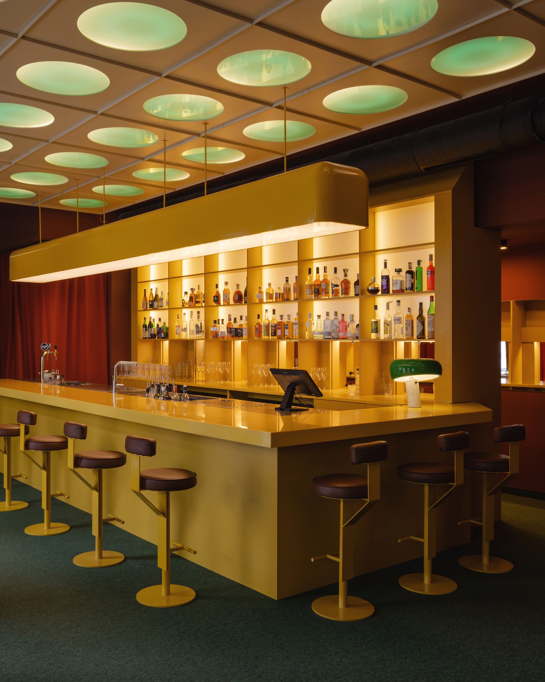 Yellowtrace Supaform Esthetic Joys Embassy Club Belgrade Serbia Photo Varvara Toplennikova 13 Opt80