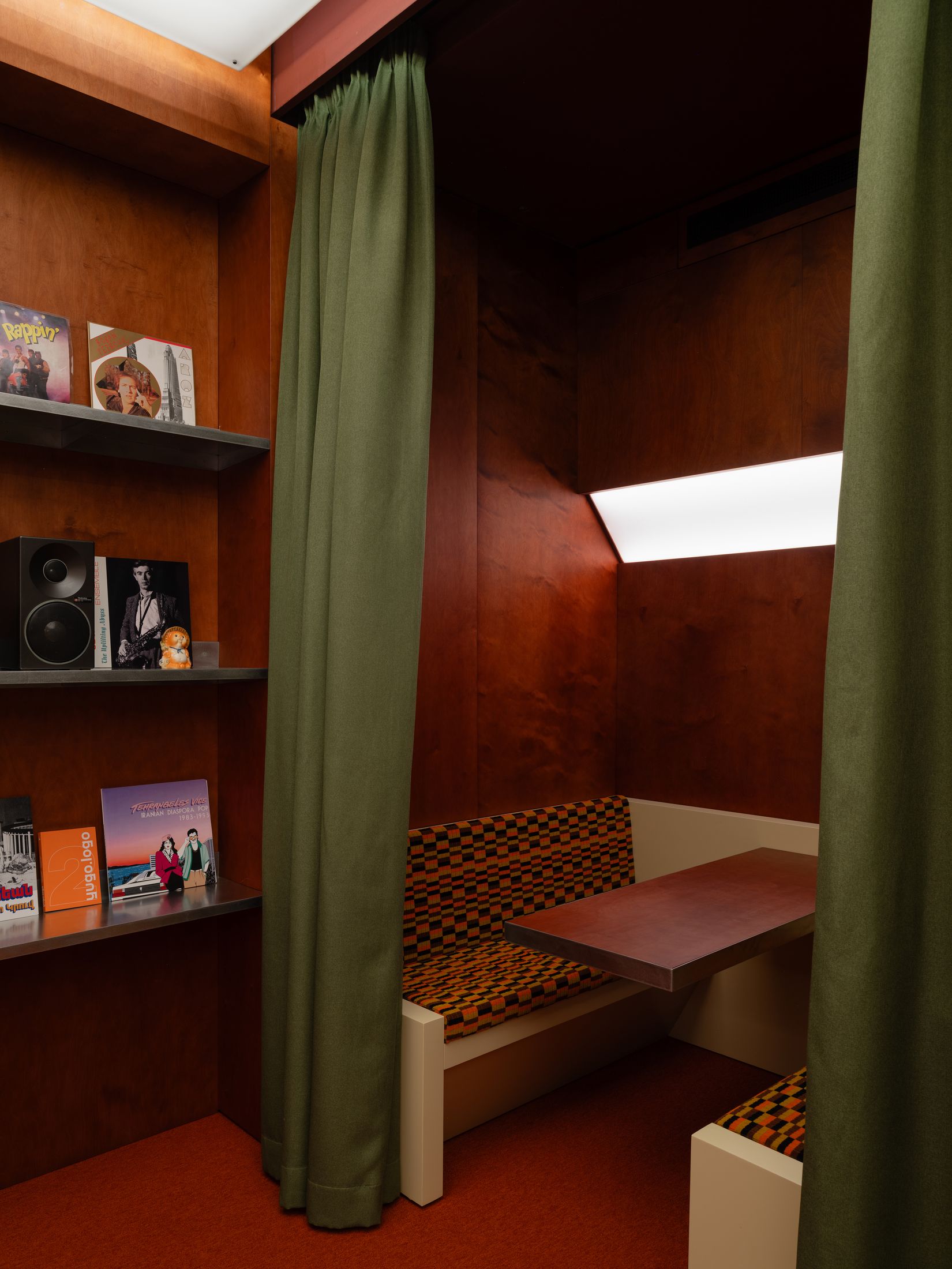 Yellowtrace Supaform Esthetic Joys Embassy Club Belgrade Serbia Photo Varvara Toplennikova 20 Opt80