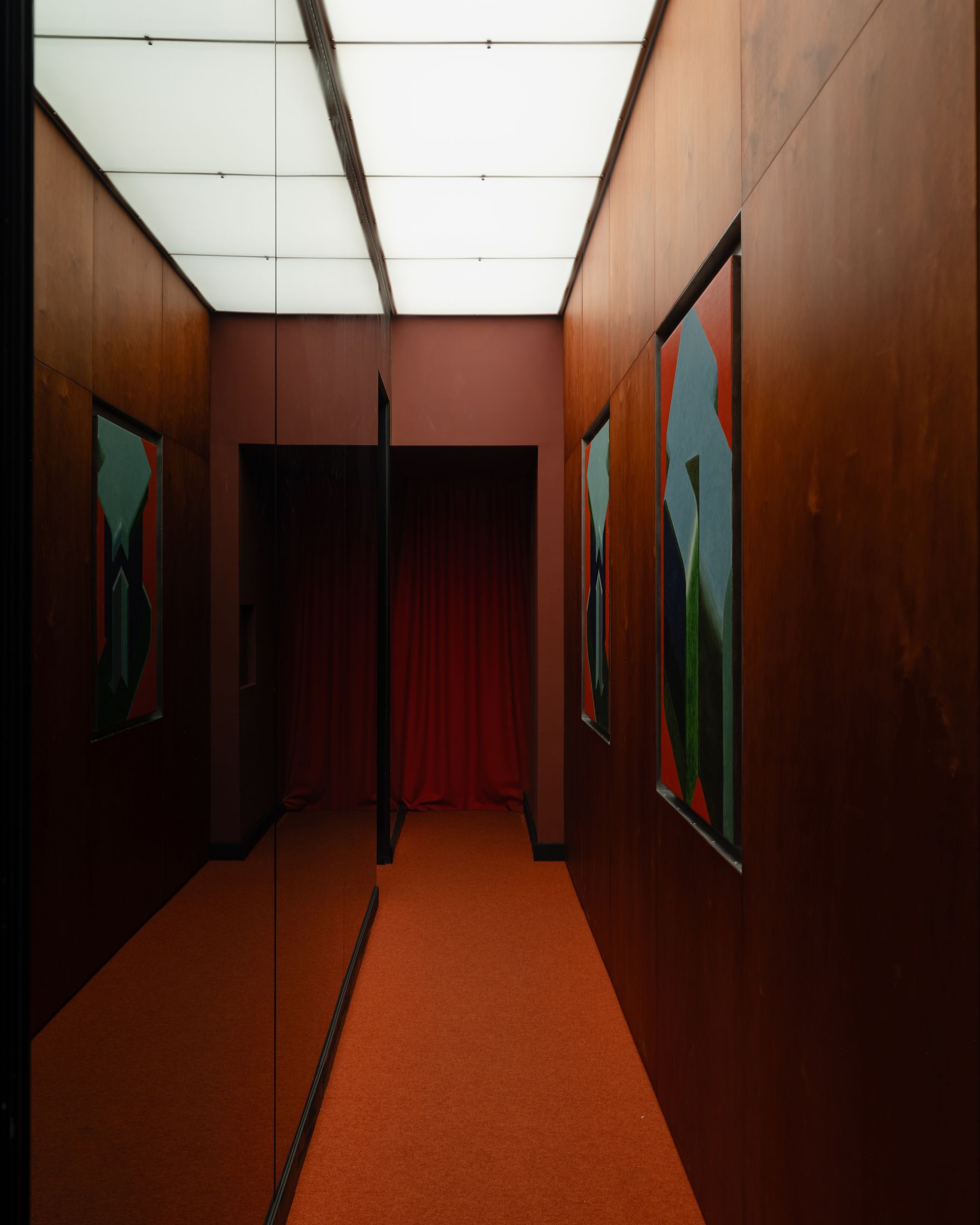 Yellowtrace Supaform Esthetic Joys Embassy Club Belgrade Serbia Photo Varvara Toplennikova 24 Opt80