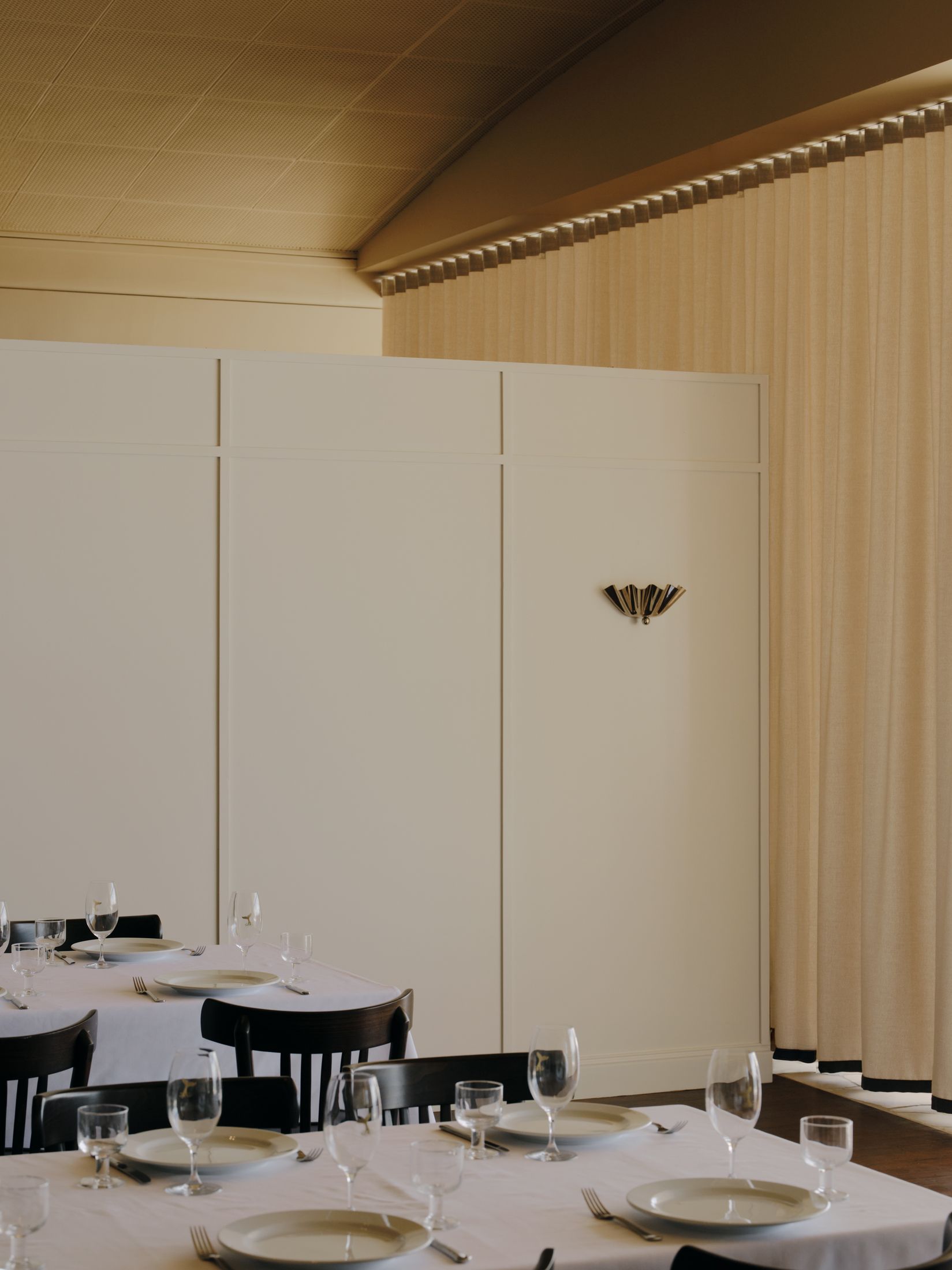 Yellowtrace Pattern Studio Mobys Whale Beach Photo Tom Ross 18 Opt80