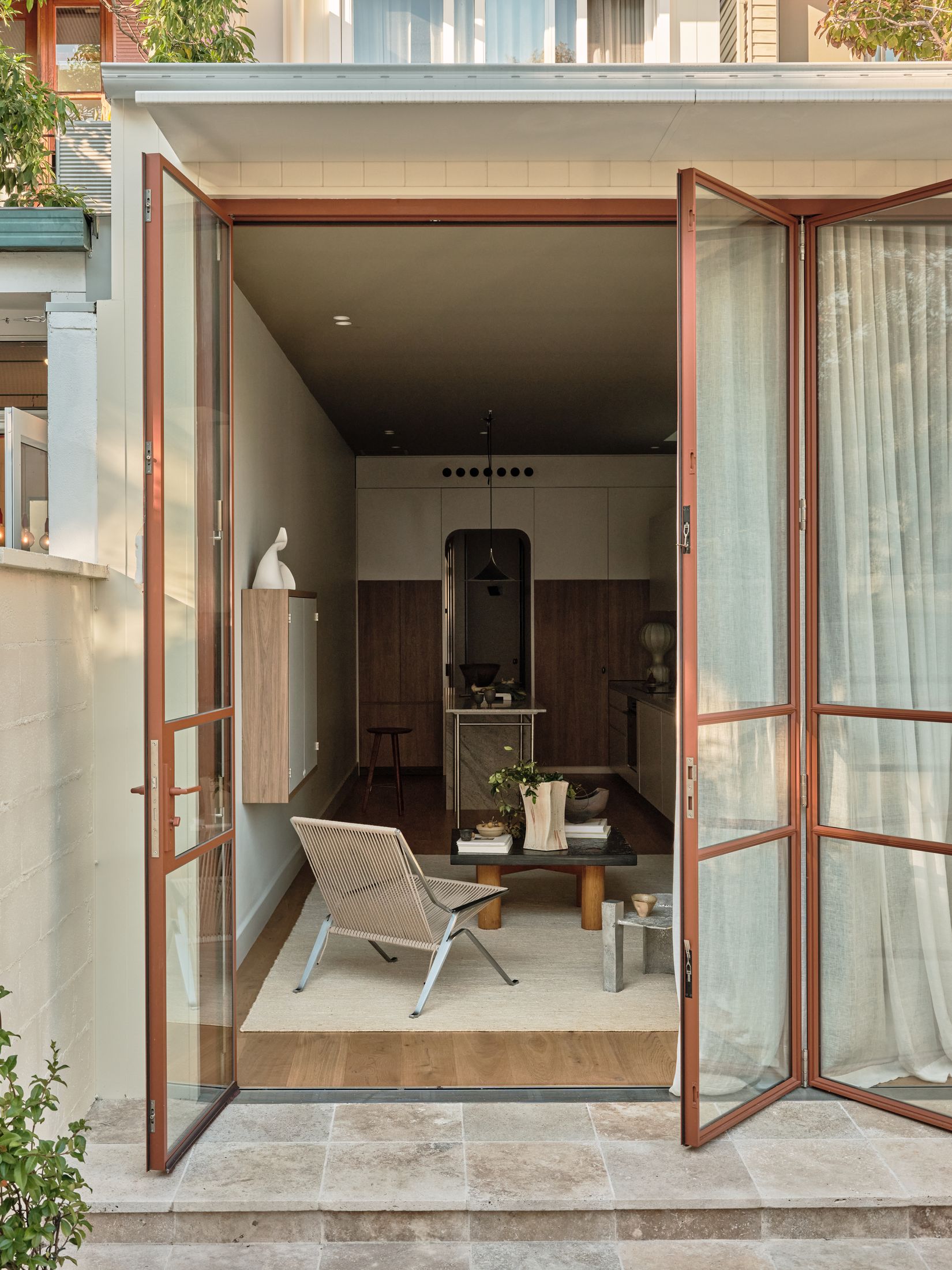 Yellowtrace Studio Liu And Christine Rose Interiors Fitzroy Residence Photo Nicholas Wilkins 02 Opt80