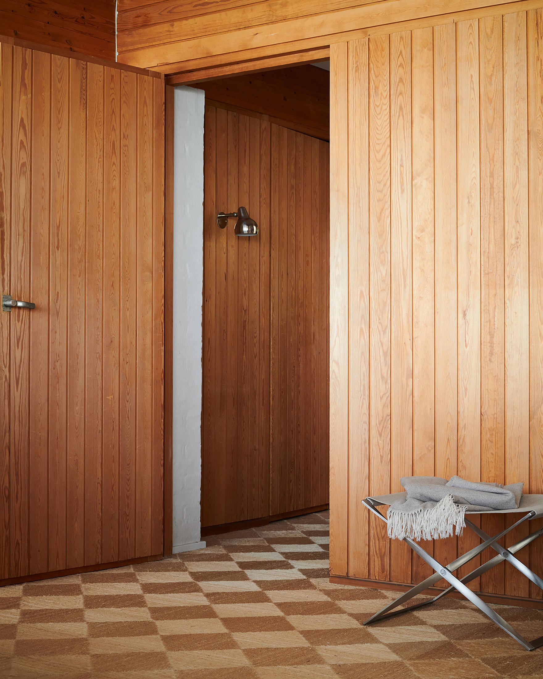 Yellowtrace Fritz Hansen Kjaerholm Residence 2 114 Opt90