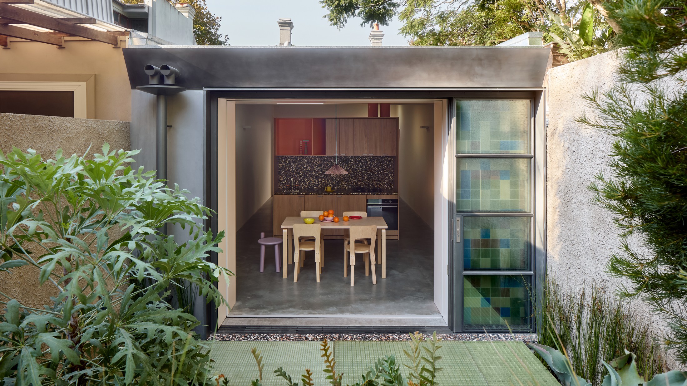 Yellowtrace House Gretchenlintel Studio For Architectureluc Remond 01 29 Opt90