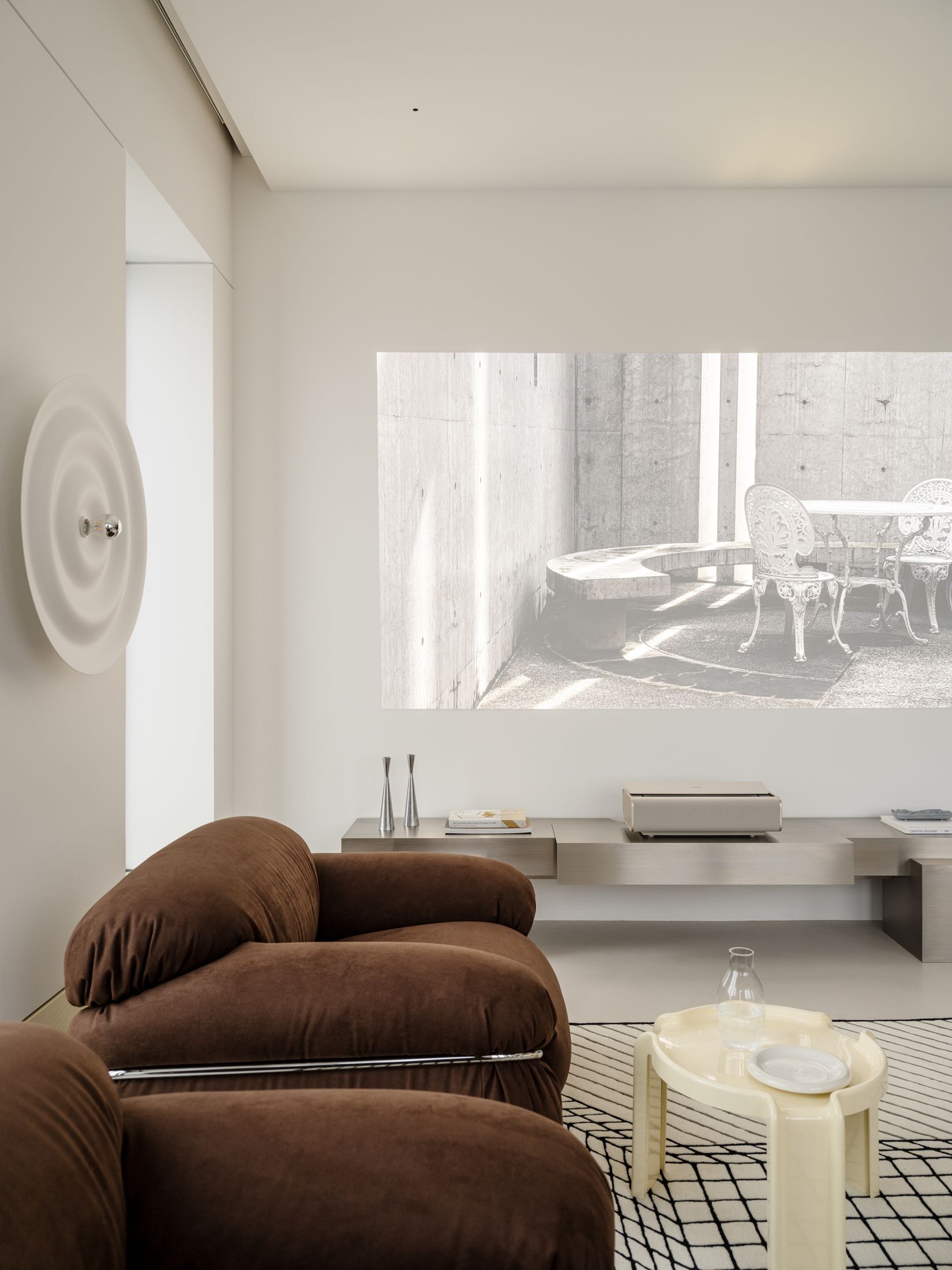 Yellowtrace Antwe Sadovye Apartment Moscow Photo Mikhail Loskutov 07 Opt80