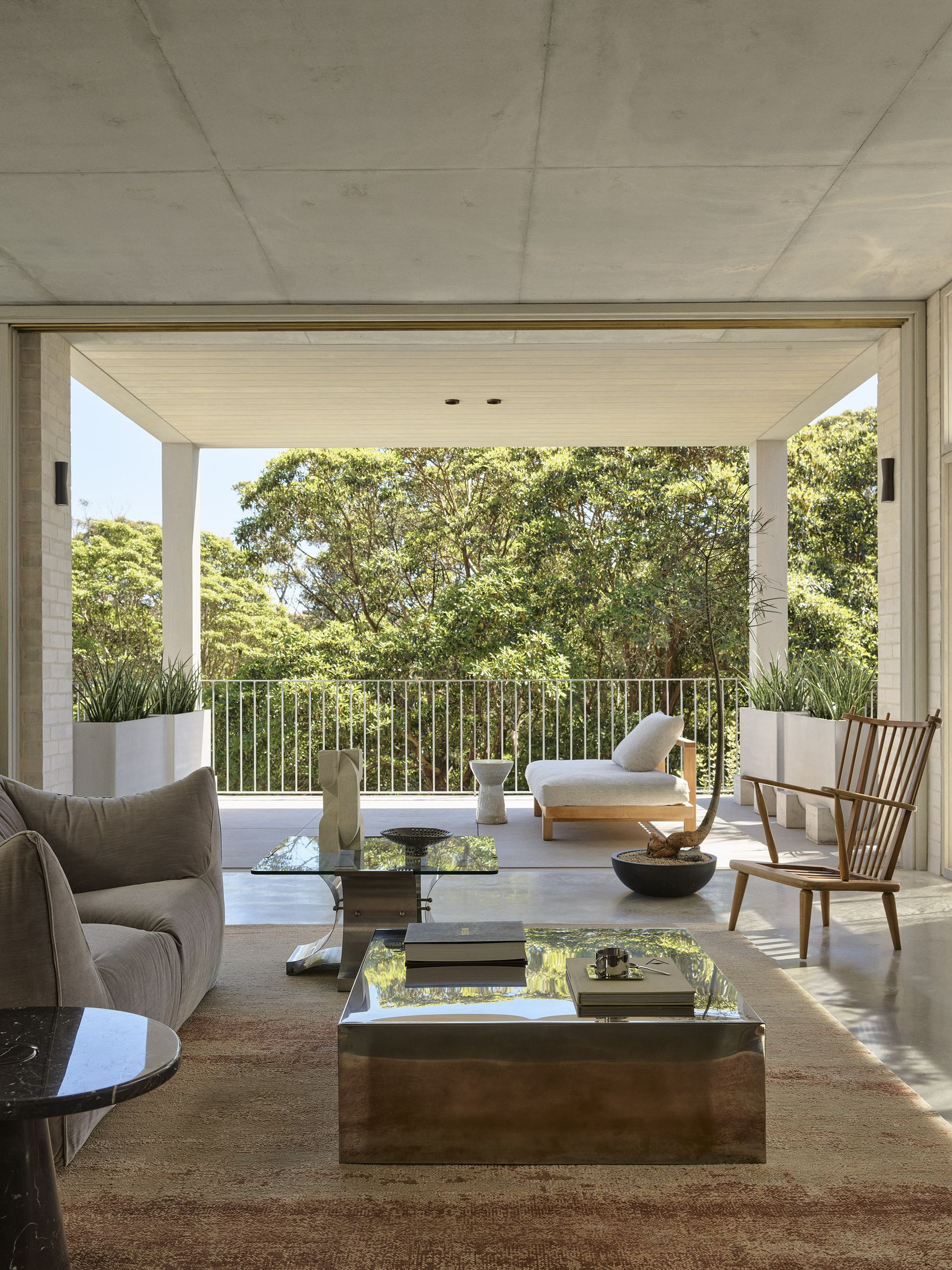 Yellowtrace Madeleine Blanchfield Architects Sculpted Bronte House Photo Anson Smart 07 Opt80