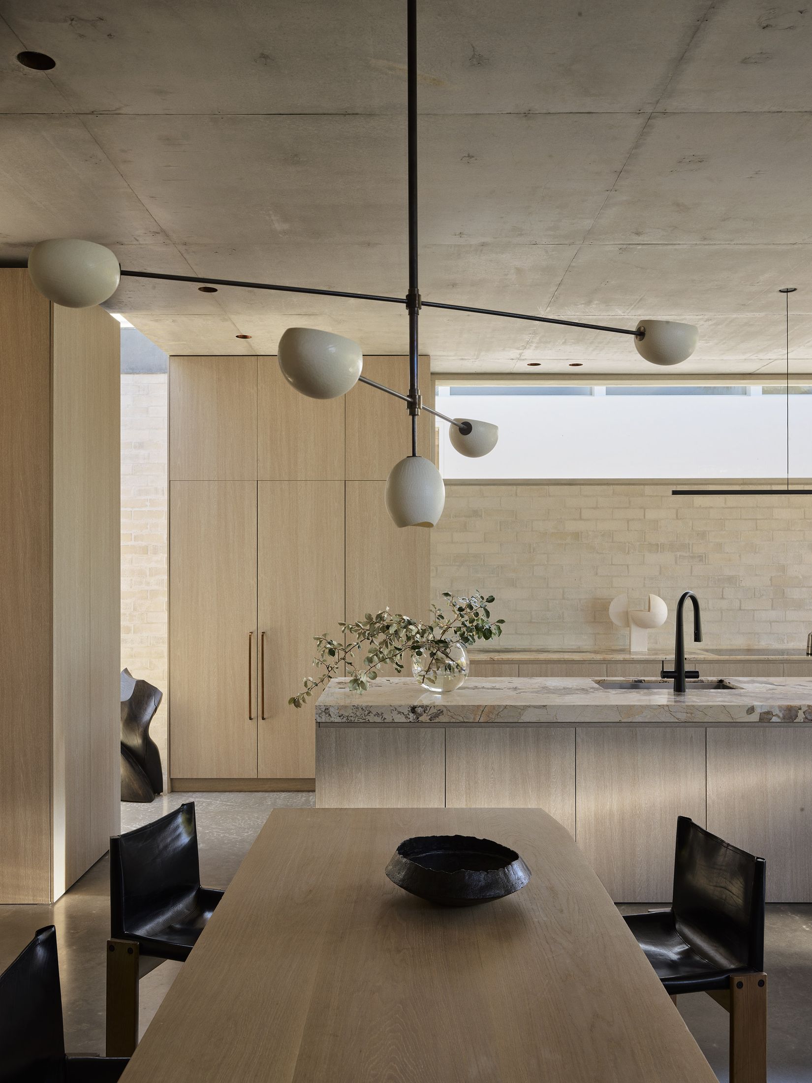Yellowtrace Madeleine Blanchfield Architects Sculpted Bronte House Photo Anson Smart 10 Opt80