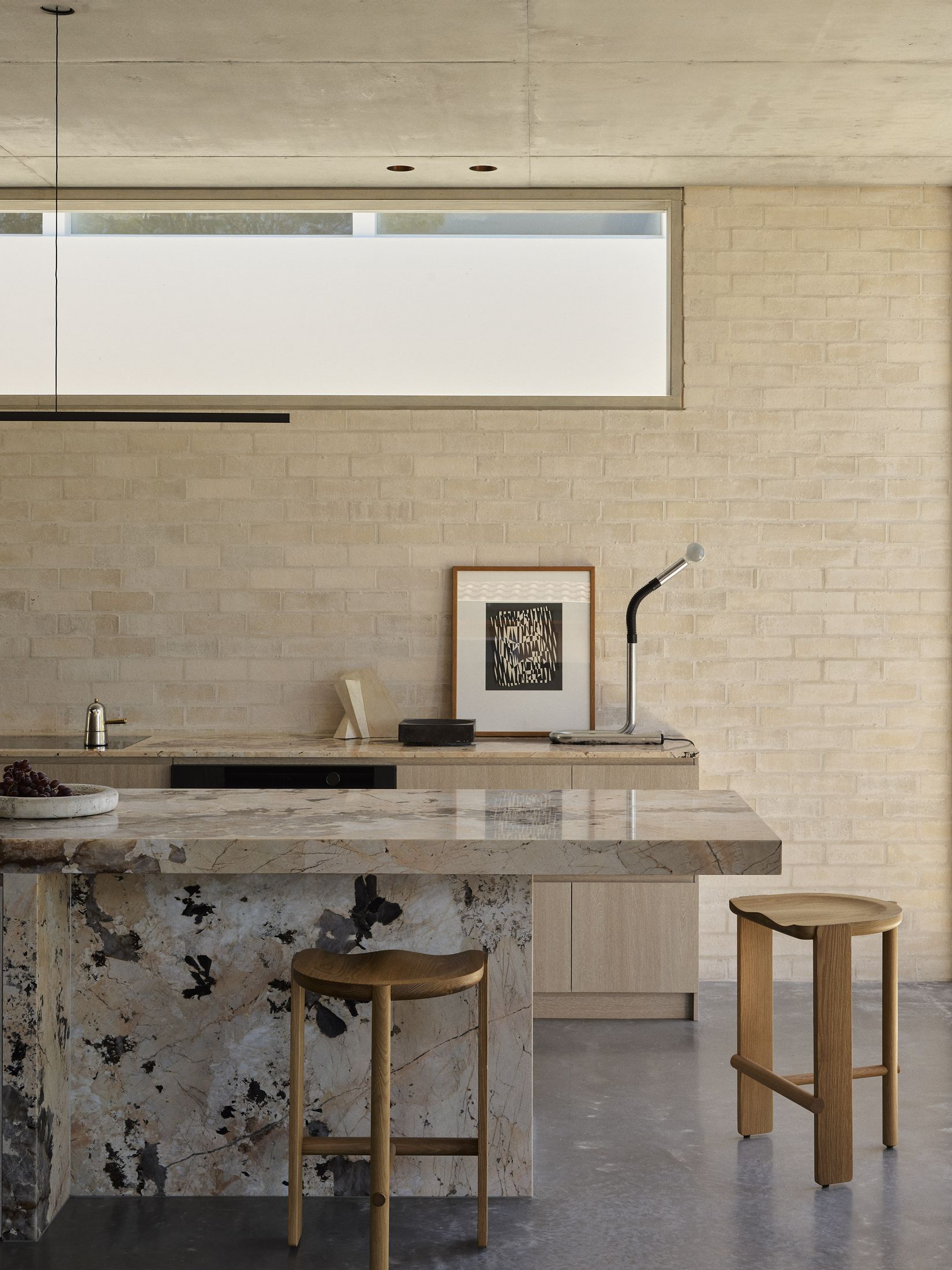 Yellowtrace Madeleine Blanchfield Architects Sculpted Bronte House Photo Anson Smart 12 Opt80