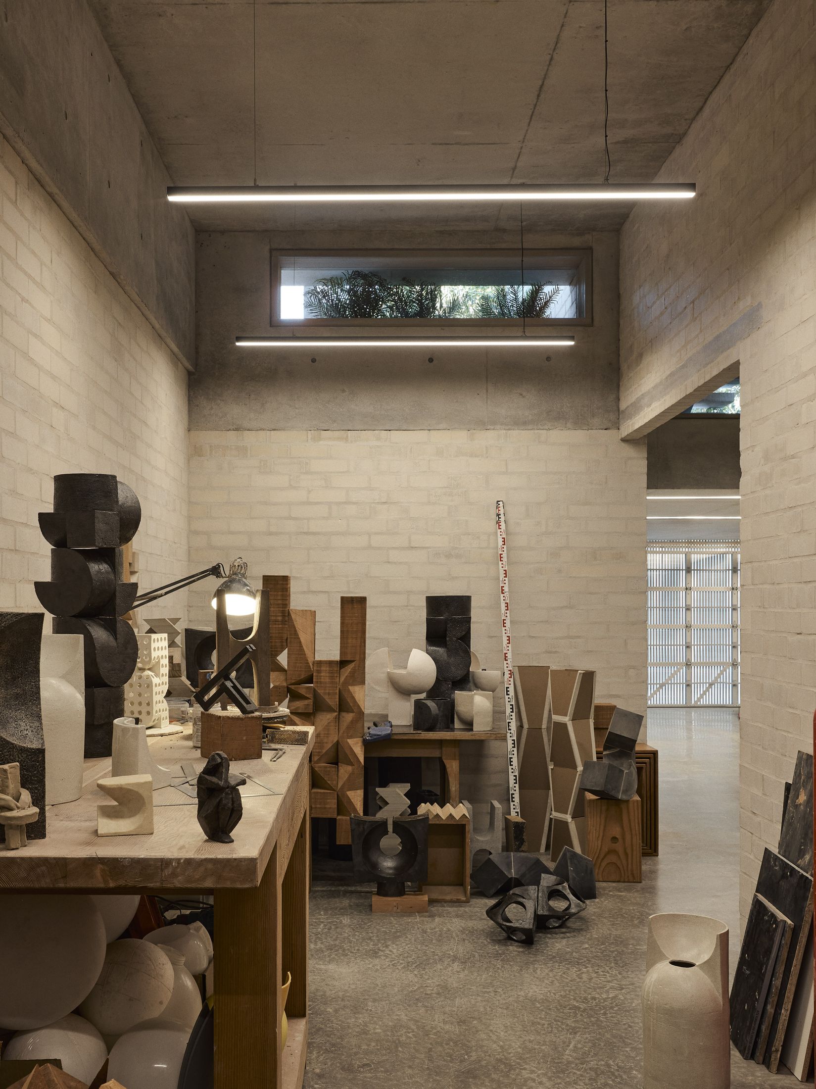 Yellowtrace Madeleine Blanchfield Architects Sculpted Bronte House Photo Anson Smart 37 Opt80