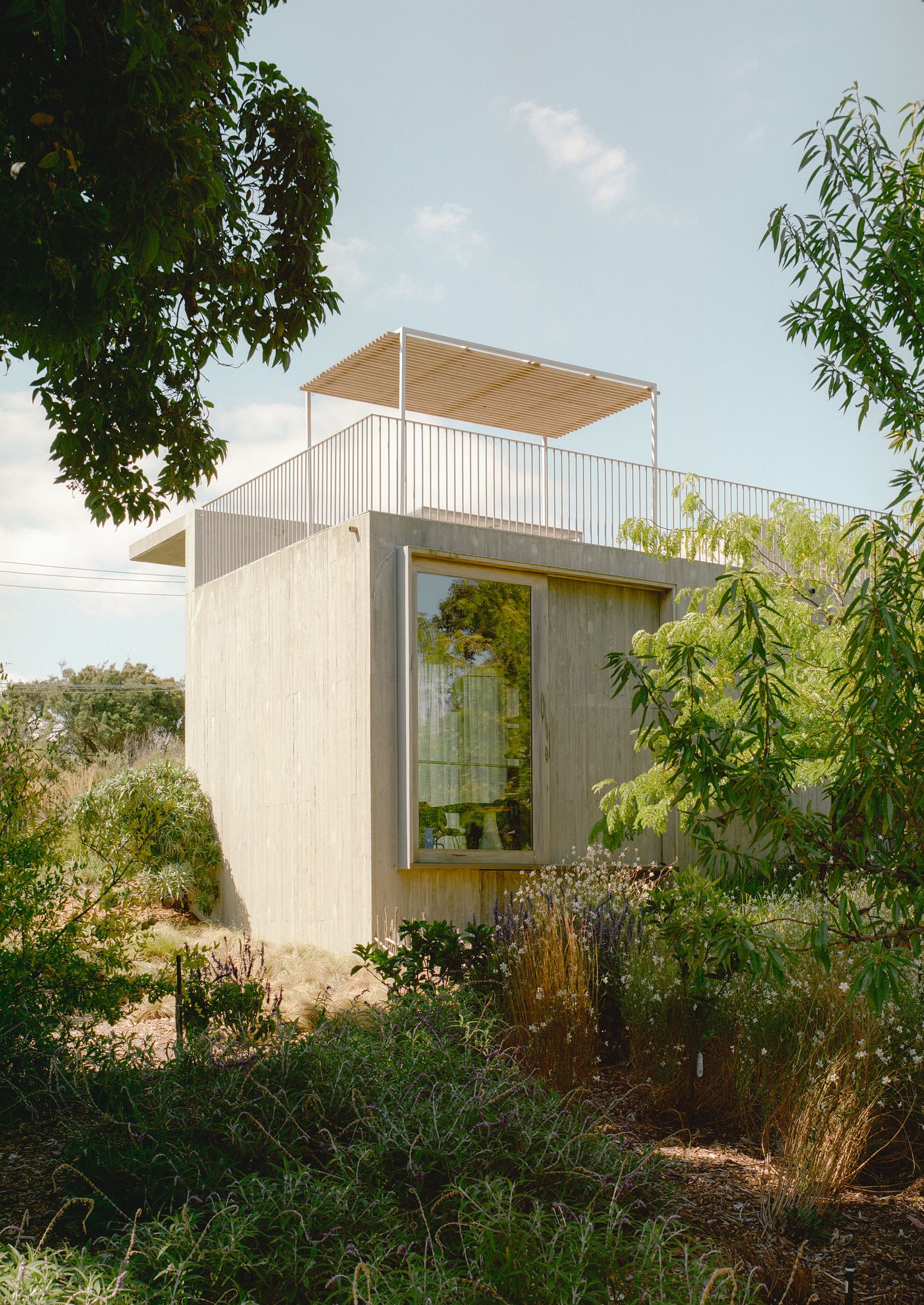 Yellowtrace Aires Mateus Maco Neometro Mori House Photo Brook James 14 Opt80