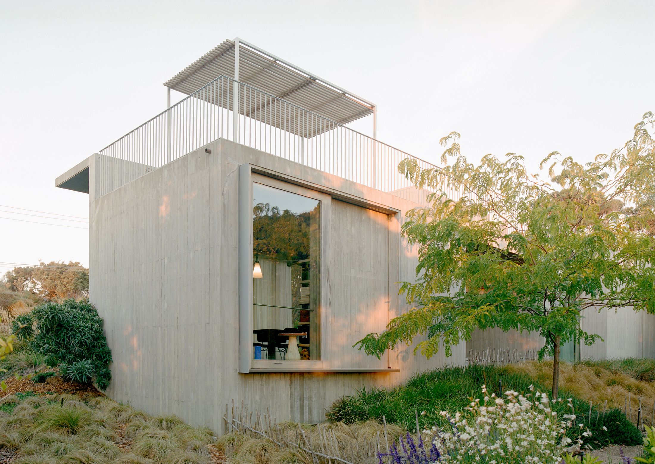 Yellowtrace Aires Mateus Maco Neometro Mori House Photo Brook James 06 Opt80