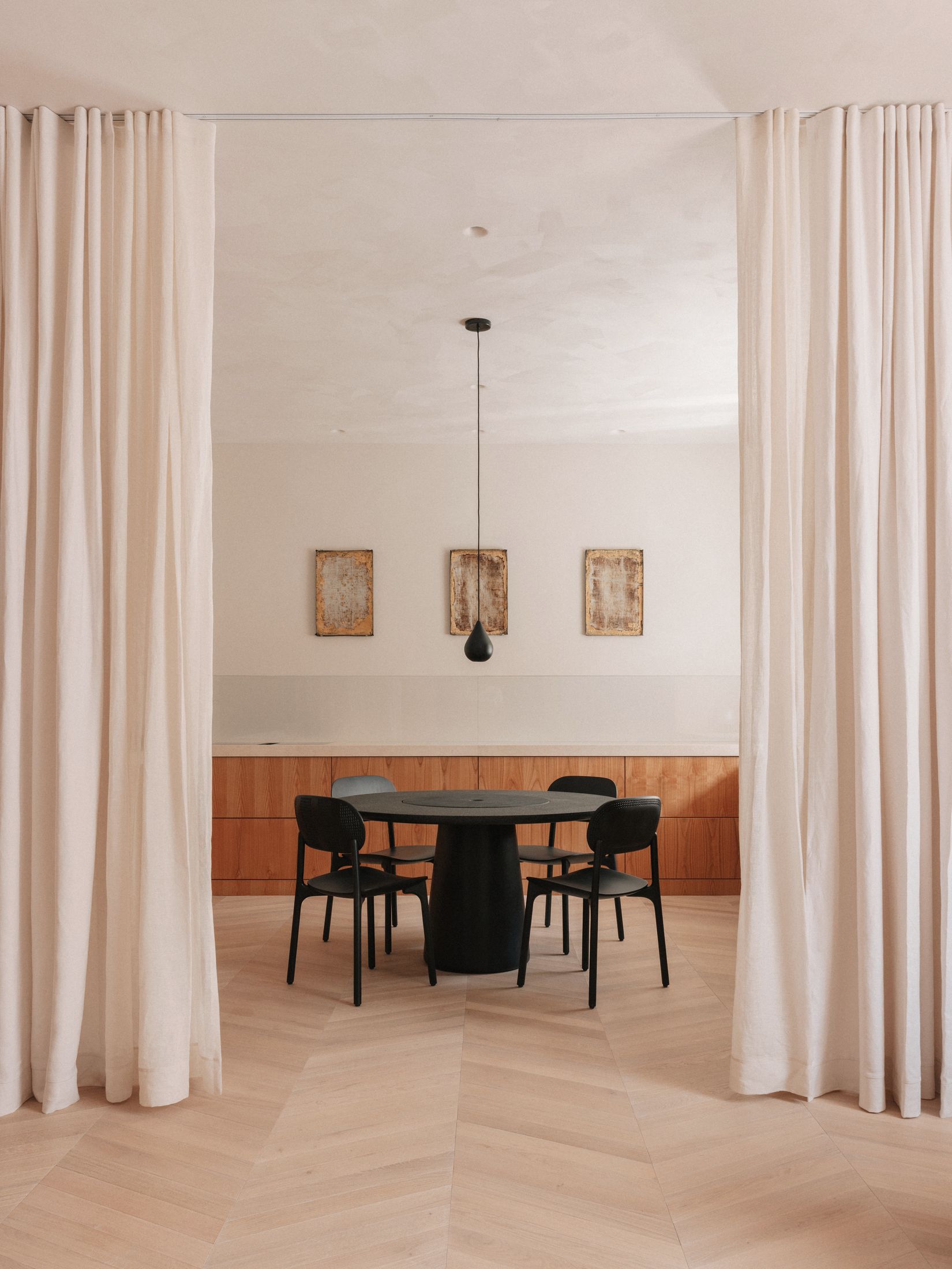Yellowtrace Projekt V Arhitektura Treehouse Apartment Sarajevo Interior Architecture Photo Shantanu Starick 04 Opt80
