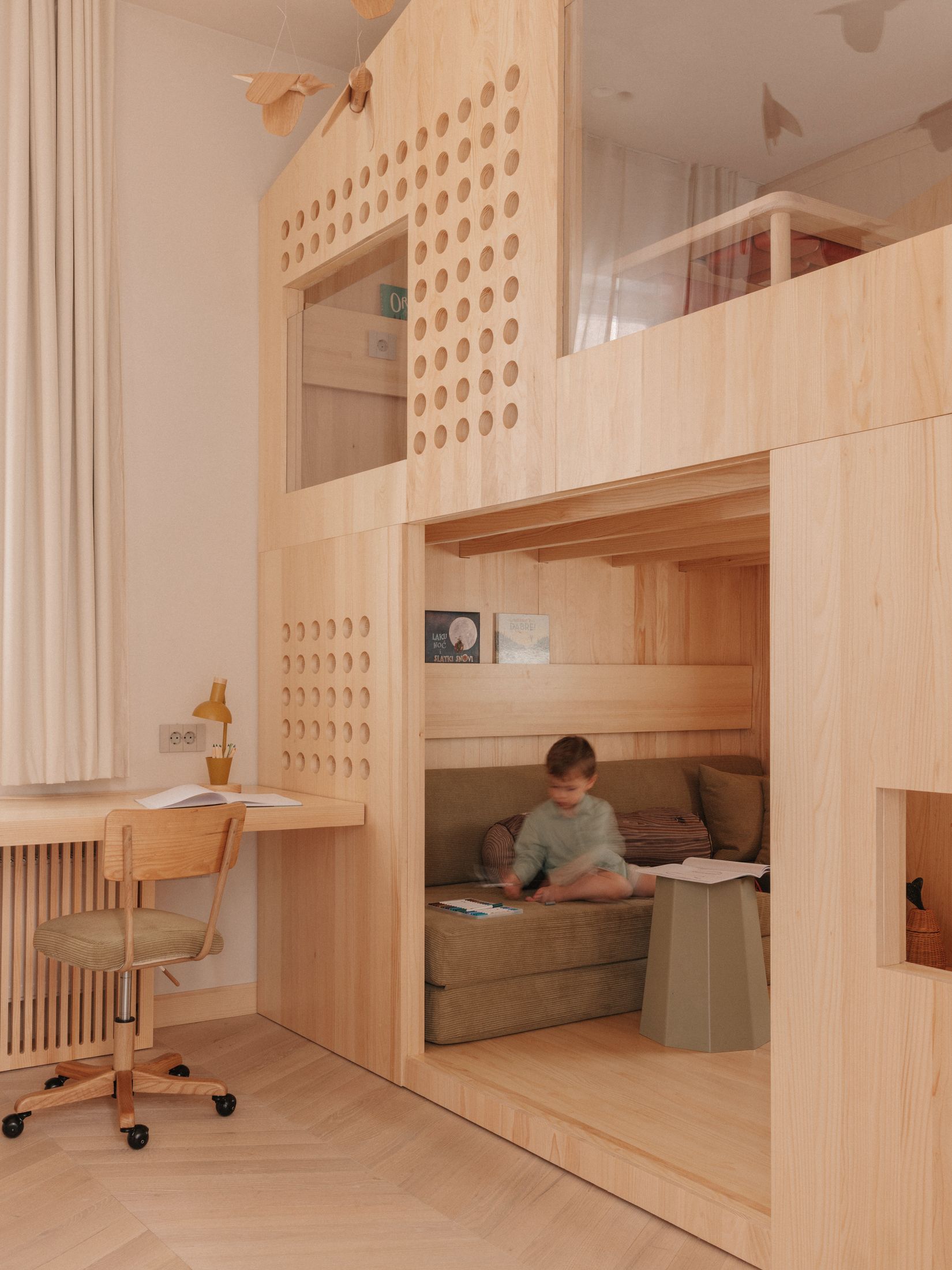 Yellowtrace Projekt V Arhitektura Treehouse Apartment Sarajevo Interior Architecture Photo Shantanu Starick 17 Opt80