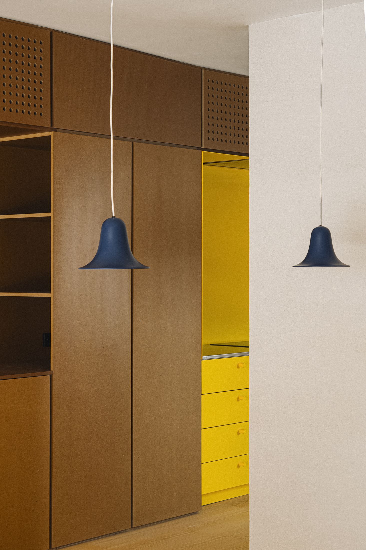 Yellowtrace Burr Az06 Madrid Family Apartment Renovation Photo Maru Serrano 09 Opt80