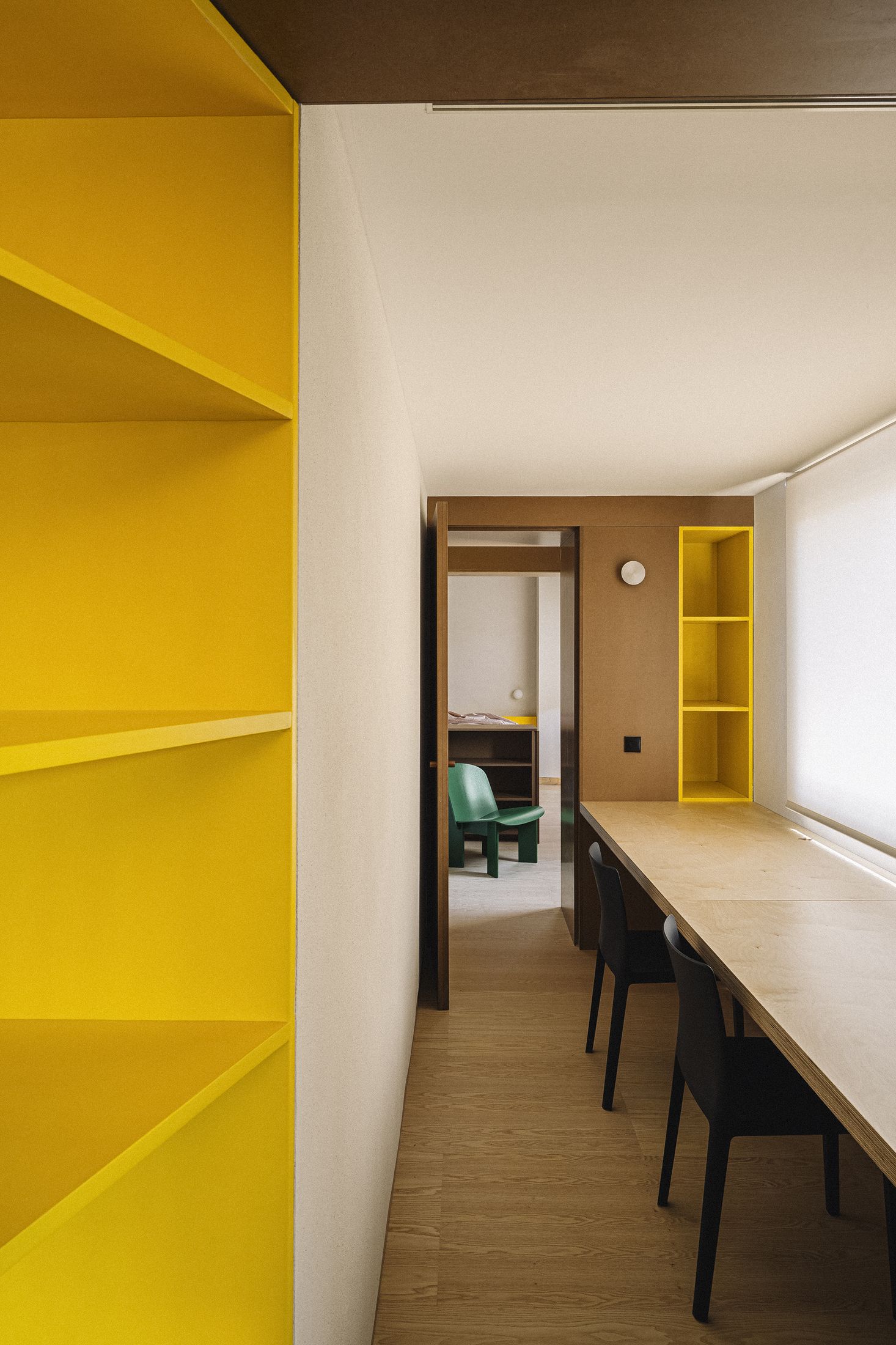 Yellowtrace Burr Az06 Madrid Family Apartment Renovation Photo Maru Serrano 19 Opt80