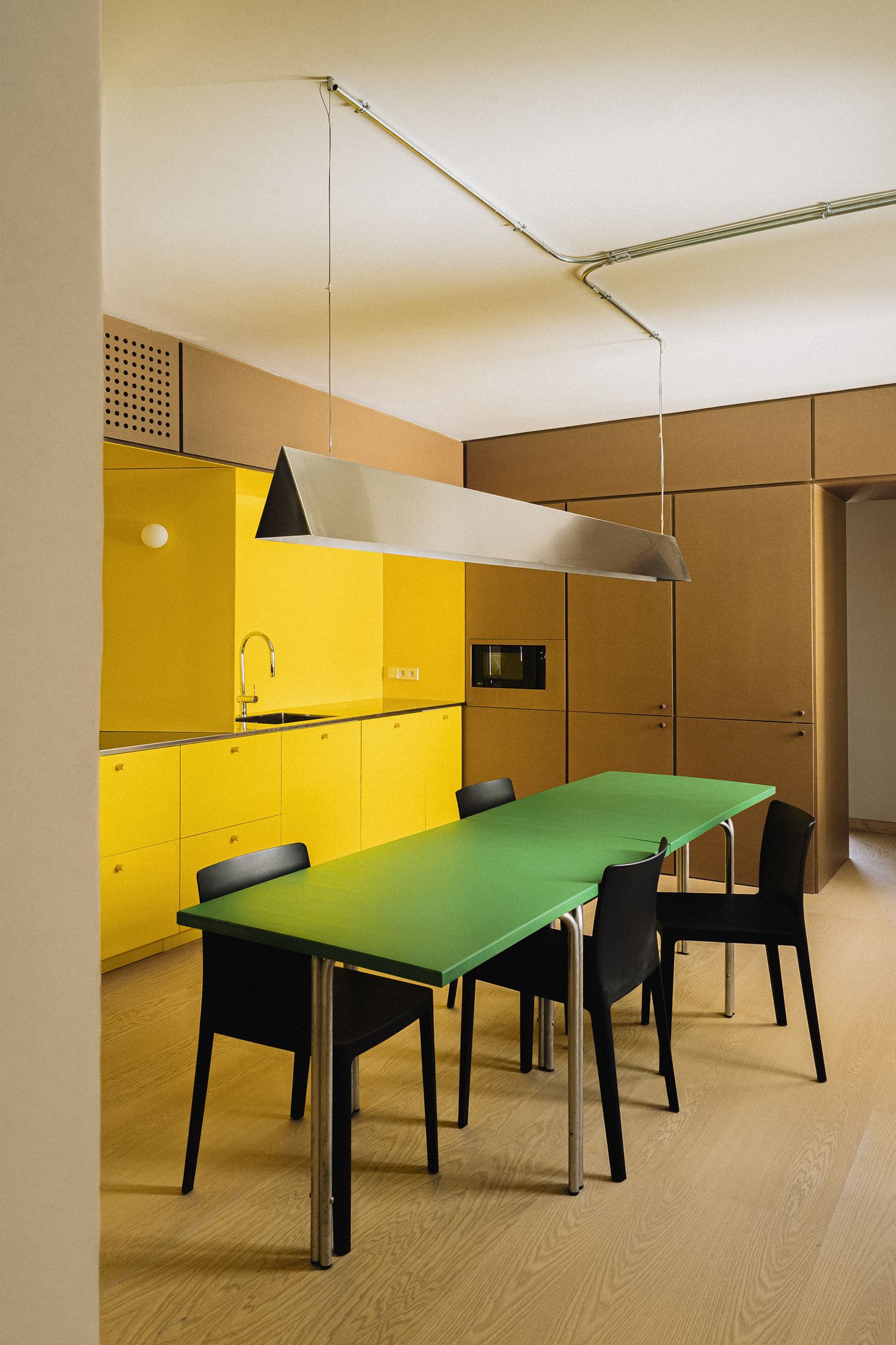 Yellowtrace Burr Az06 Madrid Family Apartment Renovation Photo Maru Serrano 40 Opt80