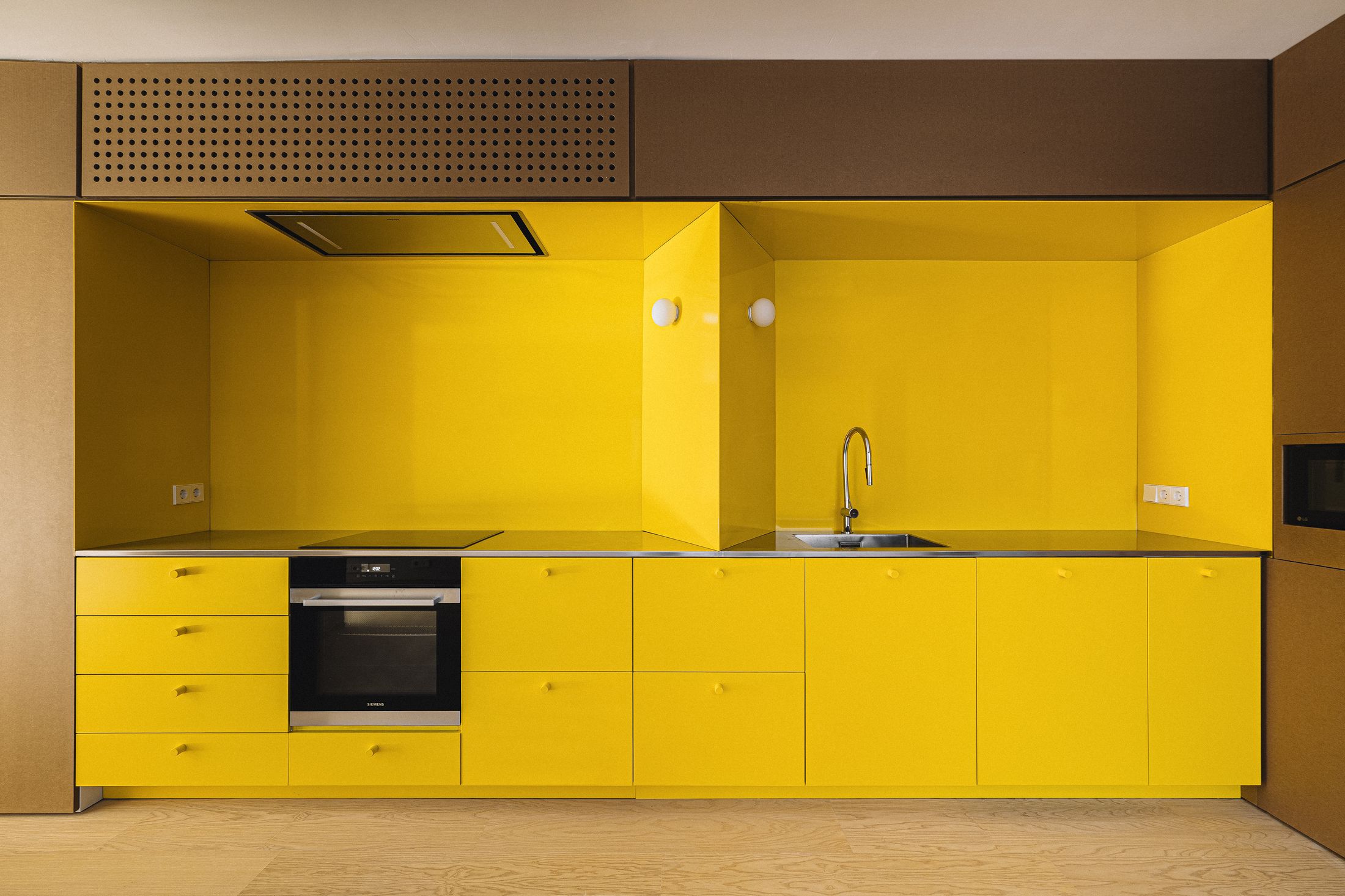 Yellowtrace Burr Az06 Madrid Family Apartment Renovation Photo Maru Serrano 42 Opt80