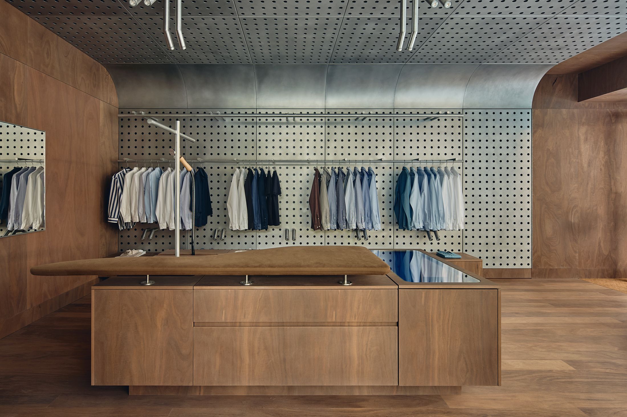Yellowtrace March Studio Oscar Bravo Sydeny Photo Peter Bennetts 13 Opt80