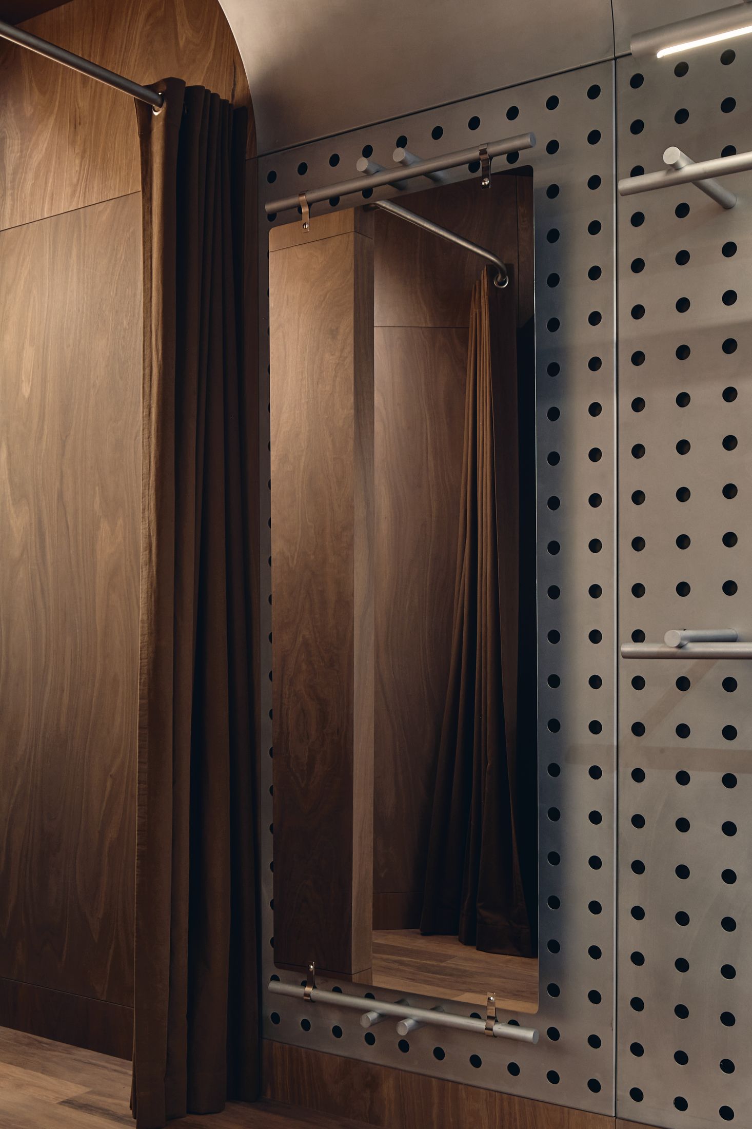 Yellowtrace March Studio Oscar Bravo Sydeny Photo Peter Bennetts 21 Opt80