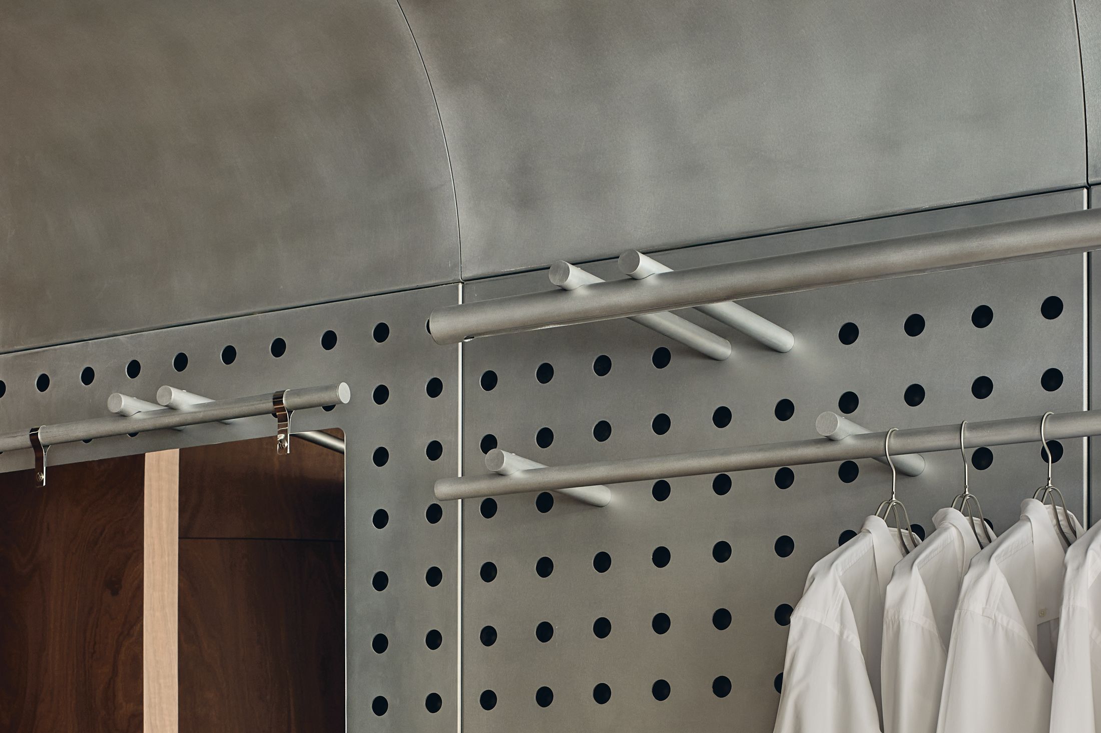 Yellowtrace March Studio Oscar Bravo Sydeny Photo Peter Bennetts 25 Opt80