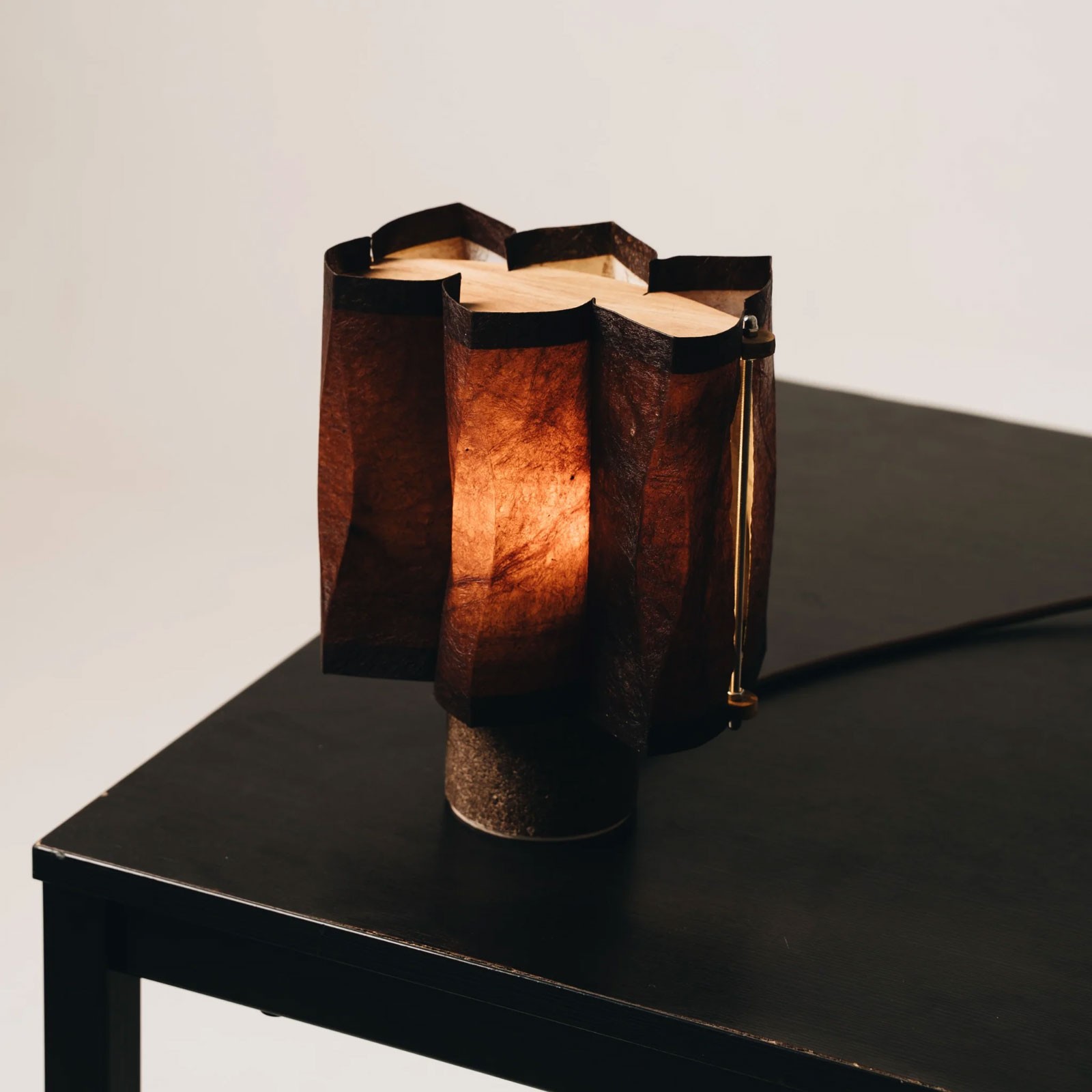 Yellowtrace Bell Living Lab Leather Coffee Waste Lamp 04 Opt90