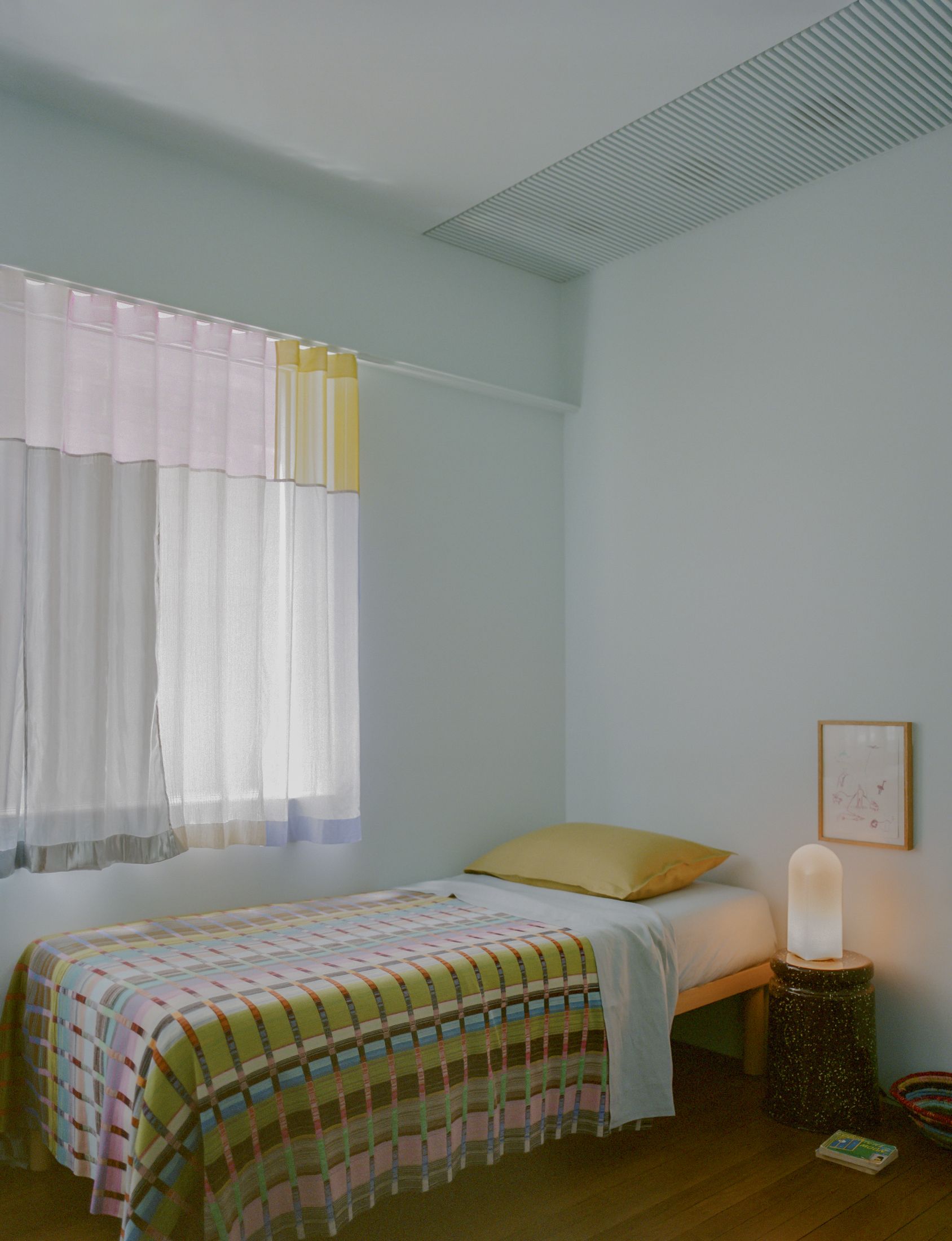 Yellowtrace Billy Maynard Architects Potts Point Apartment Photo Mary Gaudin 13 Opt80