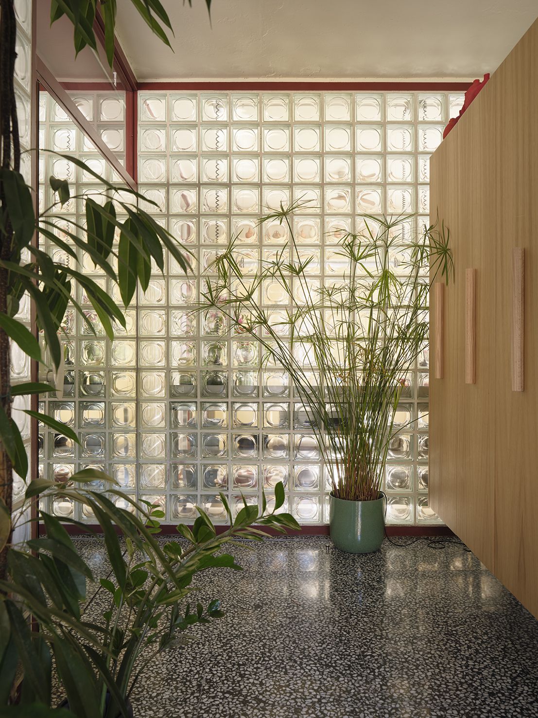 Yellowtrace Plutarco Villa 2030 Madrid Interior Designers Home Photo German Saiz 04 Opt80