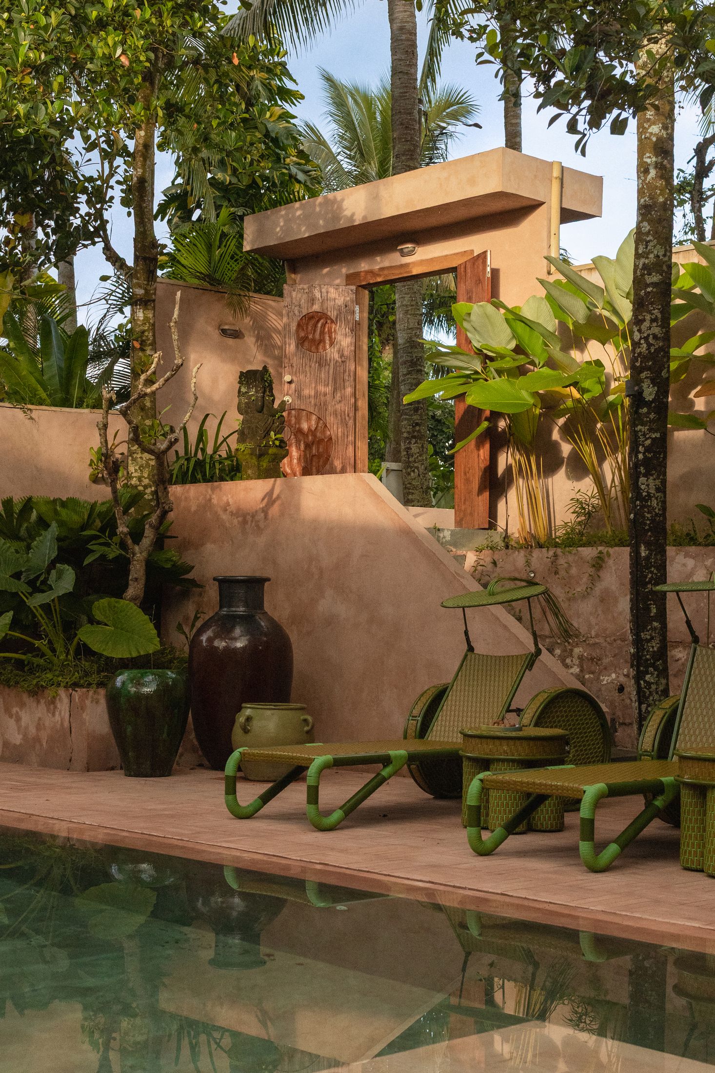 Yellowtrace Ysg Moon Gang Ubud Ambang Pool Club Photo Tomasso Riva 09 Opt80