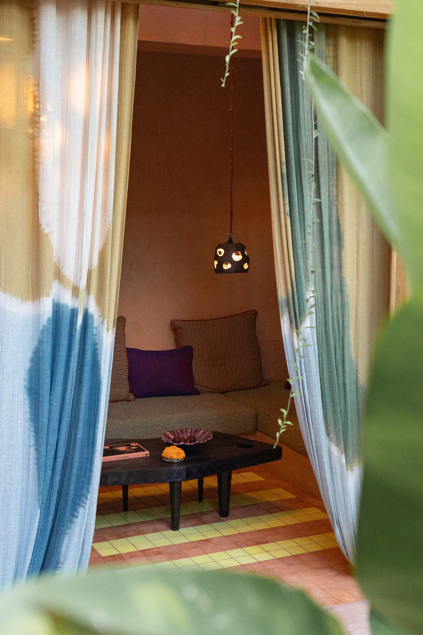 Yellowtrace Ysg Moon Gang Ubud Suite Night Fever Photo Tomasso Riva 01 Opt80