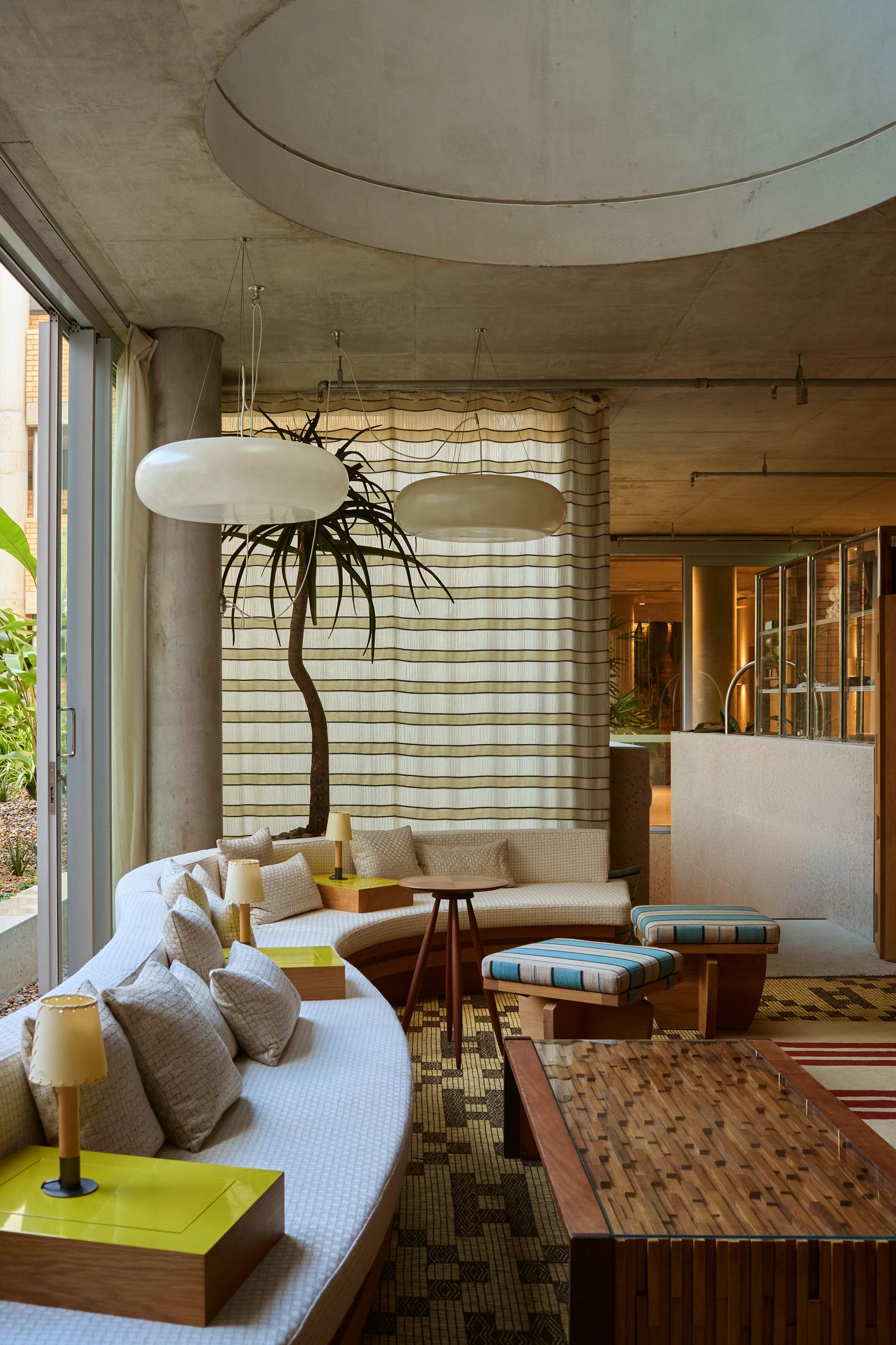Yellowtrace Manifold Richards And Spence The Bonobo By Raes Byron Bay Photo Traianos Pakioufakis 19 Opt80