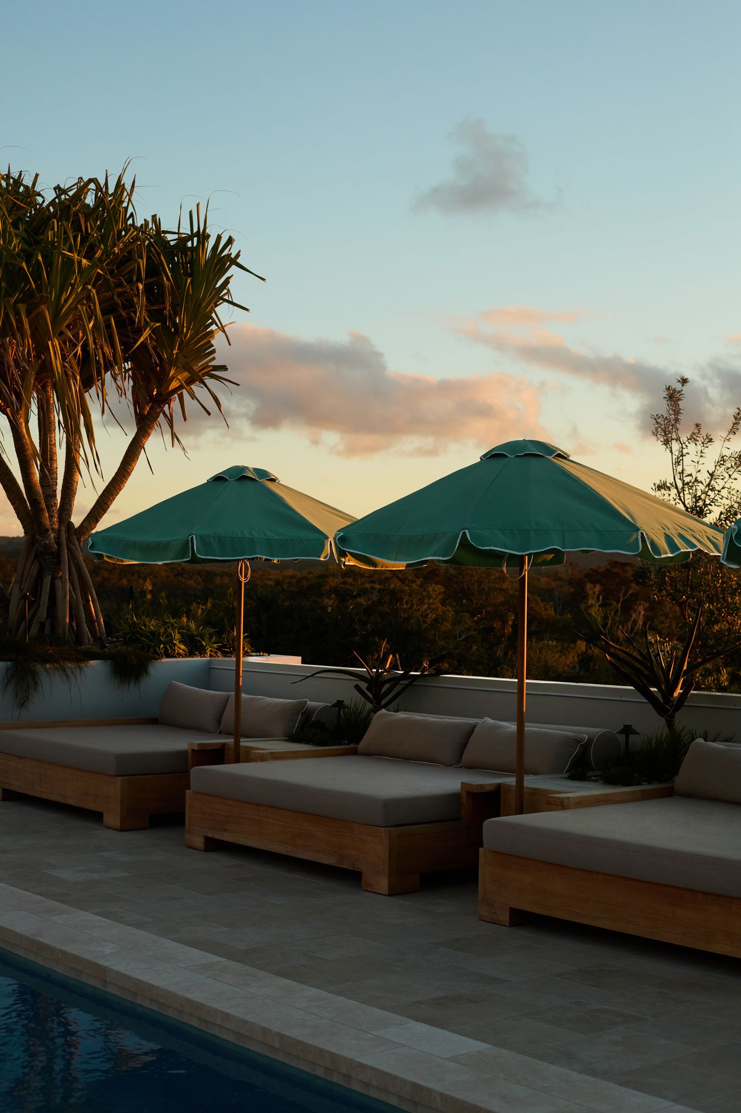 Yellowtrace Manifold Richards And Spence The Bonobo By Raes Byron Bay Photo Traianos Pakioufakis 41 Opt80