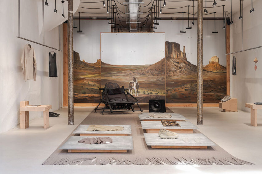 Yellowtrace Cigue Satisfy Running Brand Paris Flagship