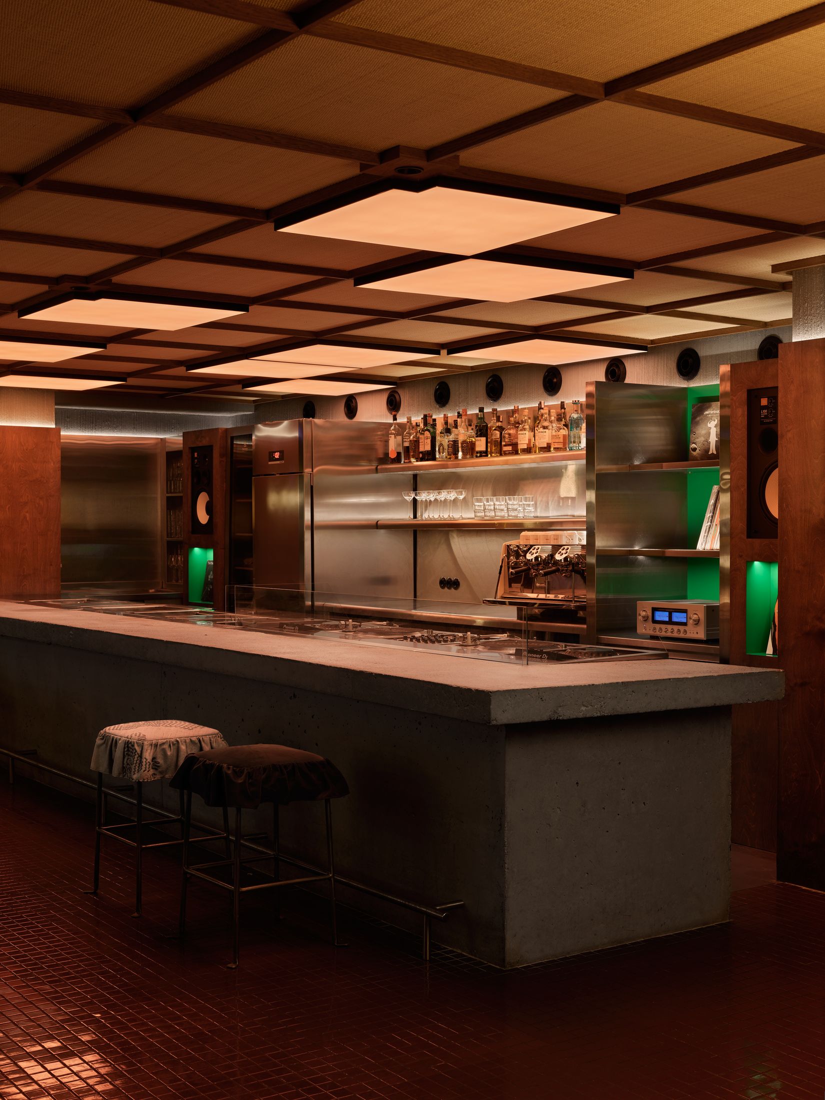 Yellowtrace Soto Lab Dama Istanbul Cafe Lisening Bar Photo Fevzi Ondu 08 Opt80