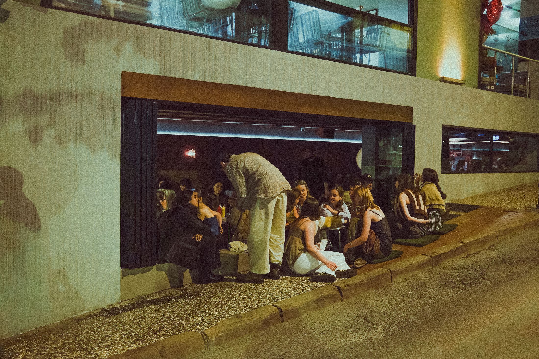 Yellowtrace Soto Lab Dama Istanbul Cafe Lisening Bar Photo Fevzi Ondu 07 Opt80