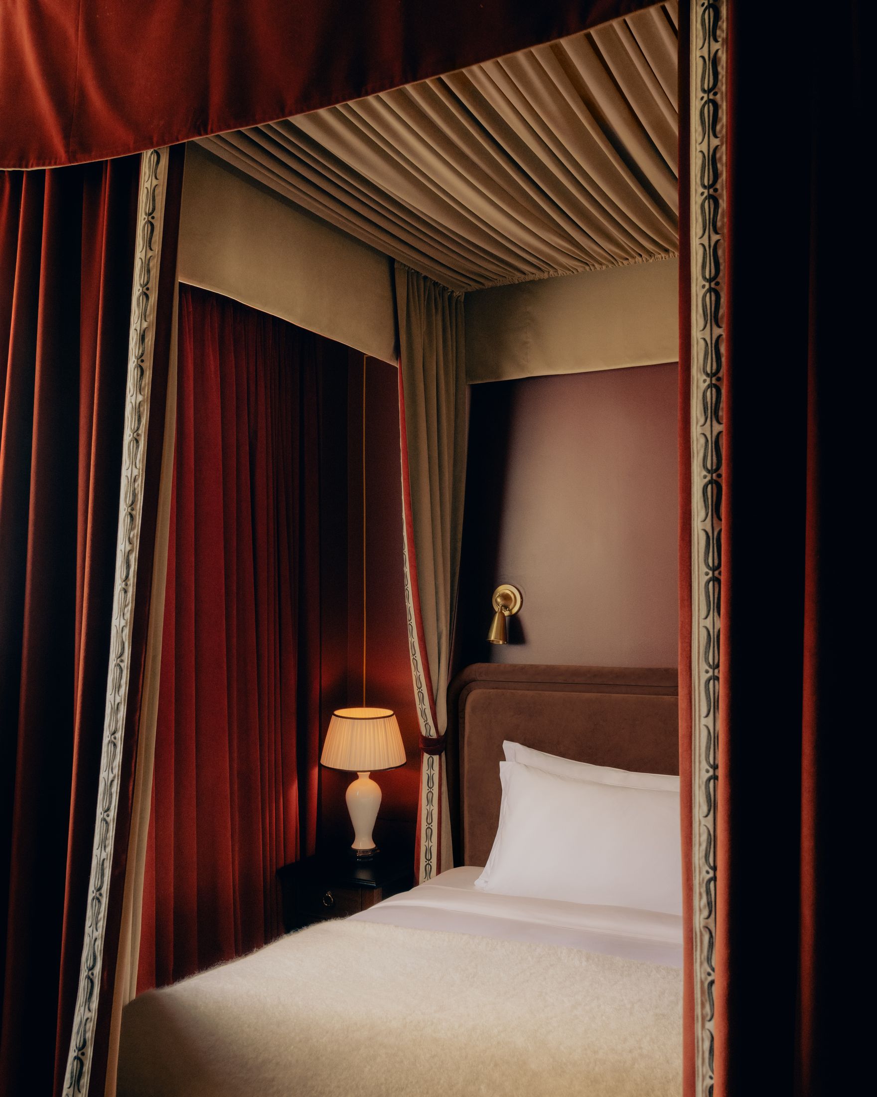 Yellowtrace Child Studio The Twenty Two New York Hotel Members Club Photo Alixe Lay 25 Opt80