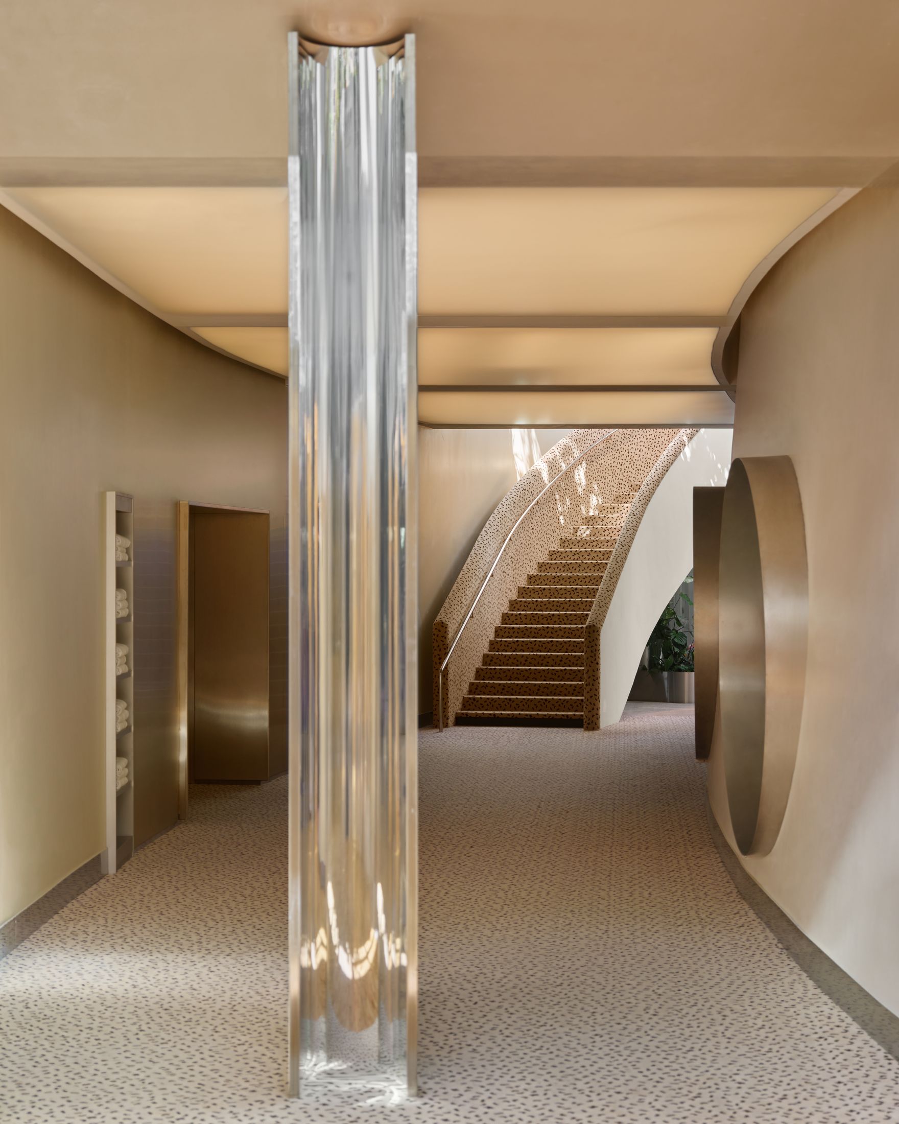 Yellowtrace Rodolphe Parente Marion Mailaender Ken Club Paris Wellness Club Photos Ludovic Balay 04 Opt80