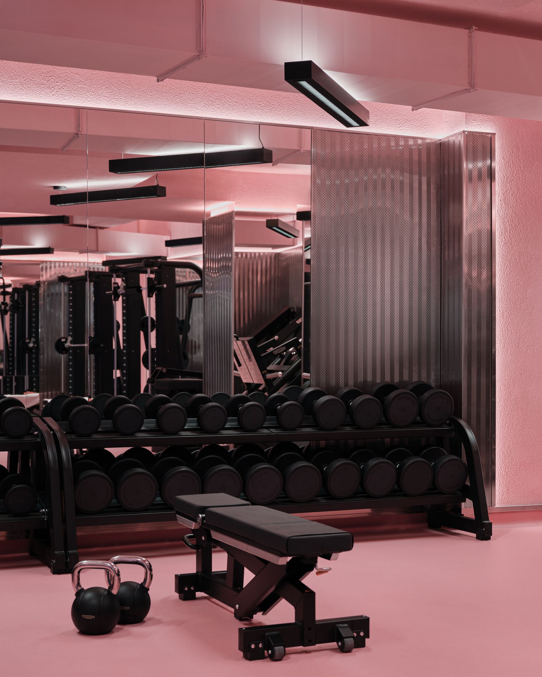 Yellowtrace Rodolphe Parente Marion Mailaender Ken Club Paris Wellness Club Photos Ludovic Balay 08 Opt80