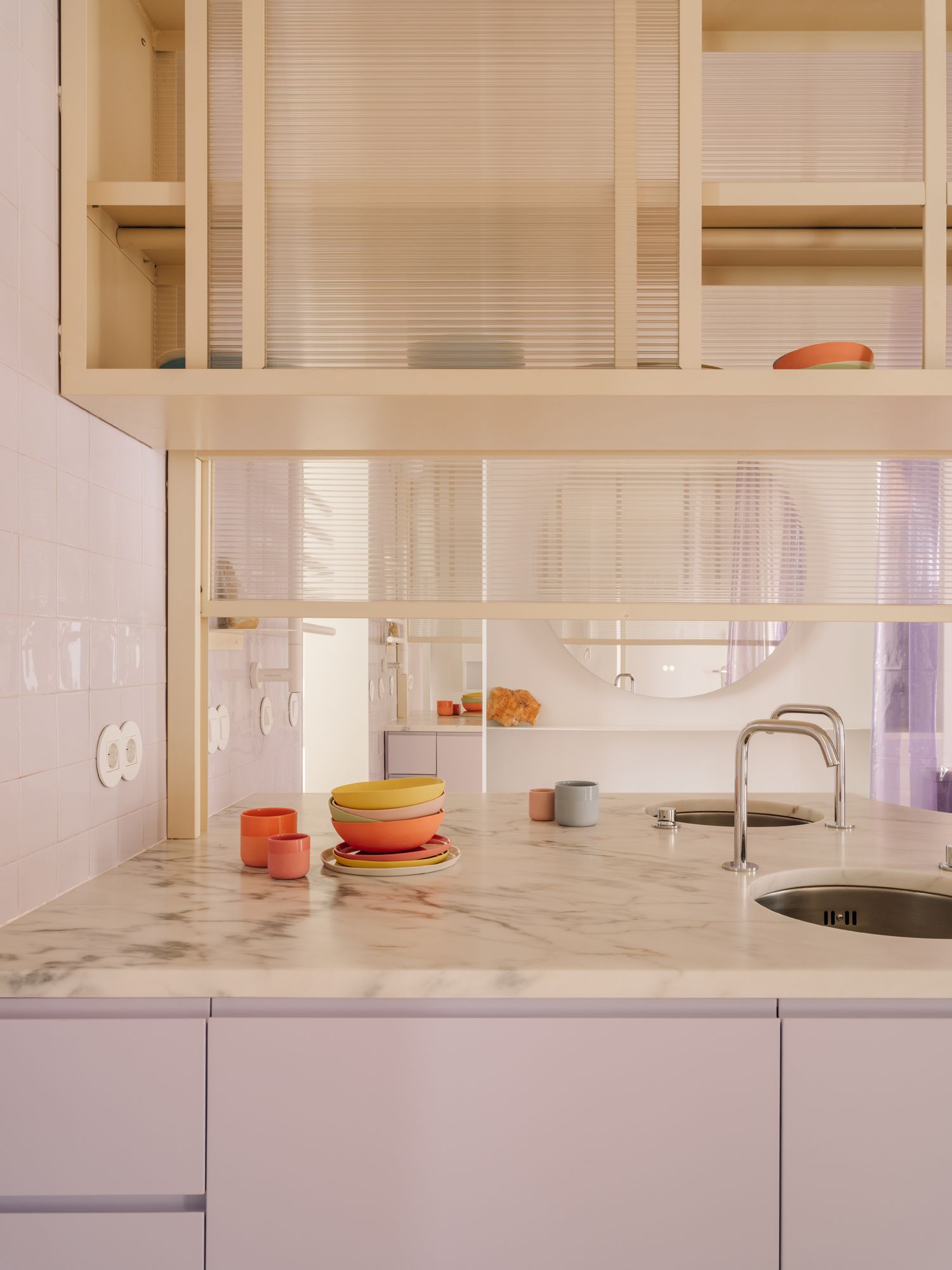 Yellowtrace Bureau Lilac Apartment Lisbon Photo Francisco Nogueira 10 Opt80