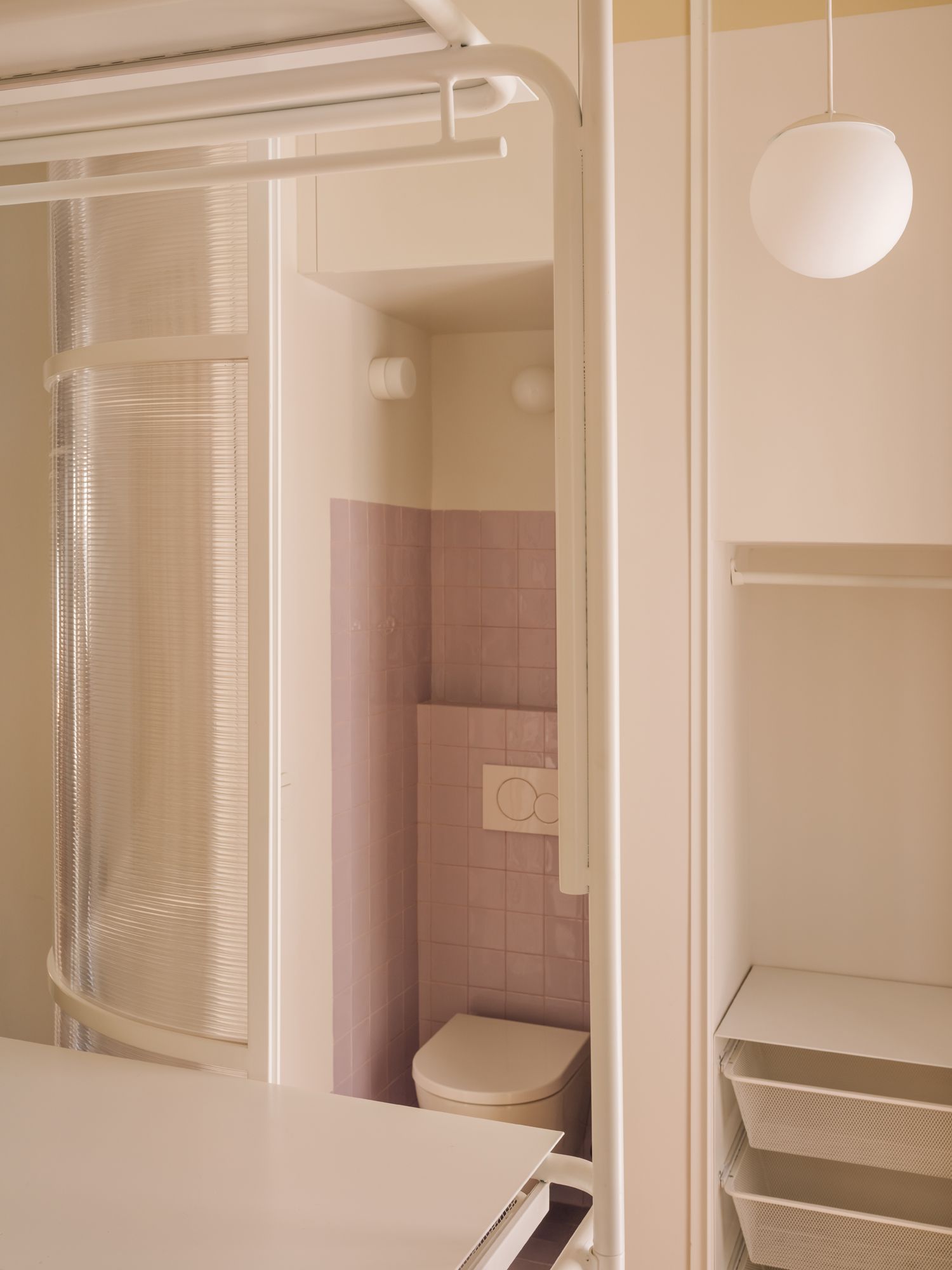 Yellowtrace Bureau Lilac Apartment Lisbon Photo Francisco Nogueira 18 Opt80