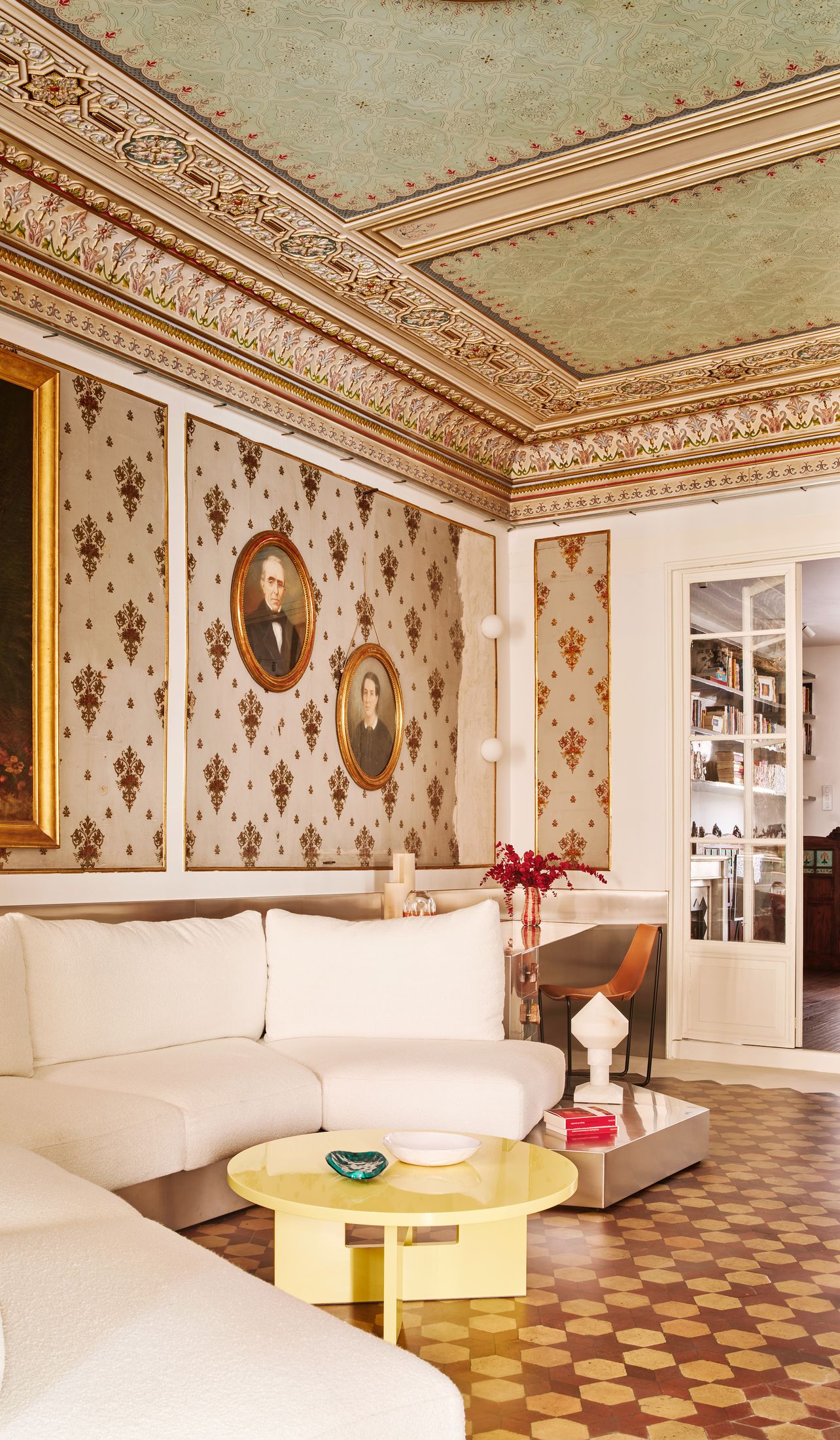 Yellowtrace Raul Sanchez Architects Casa Del Pirata Barcelona Photo Jose Hevia 18 Opt80