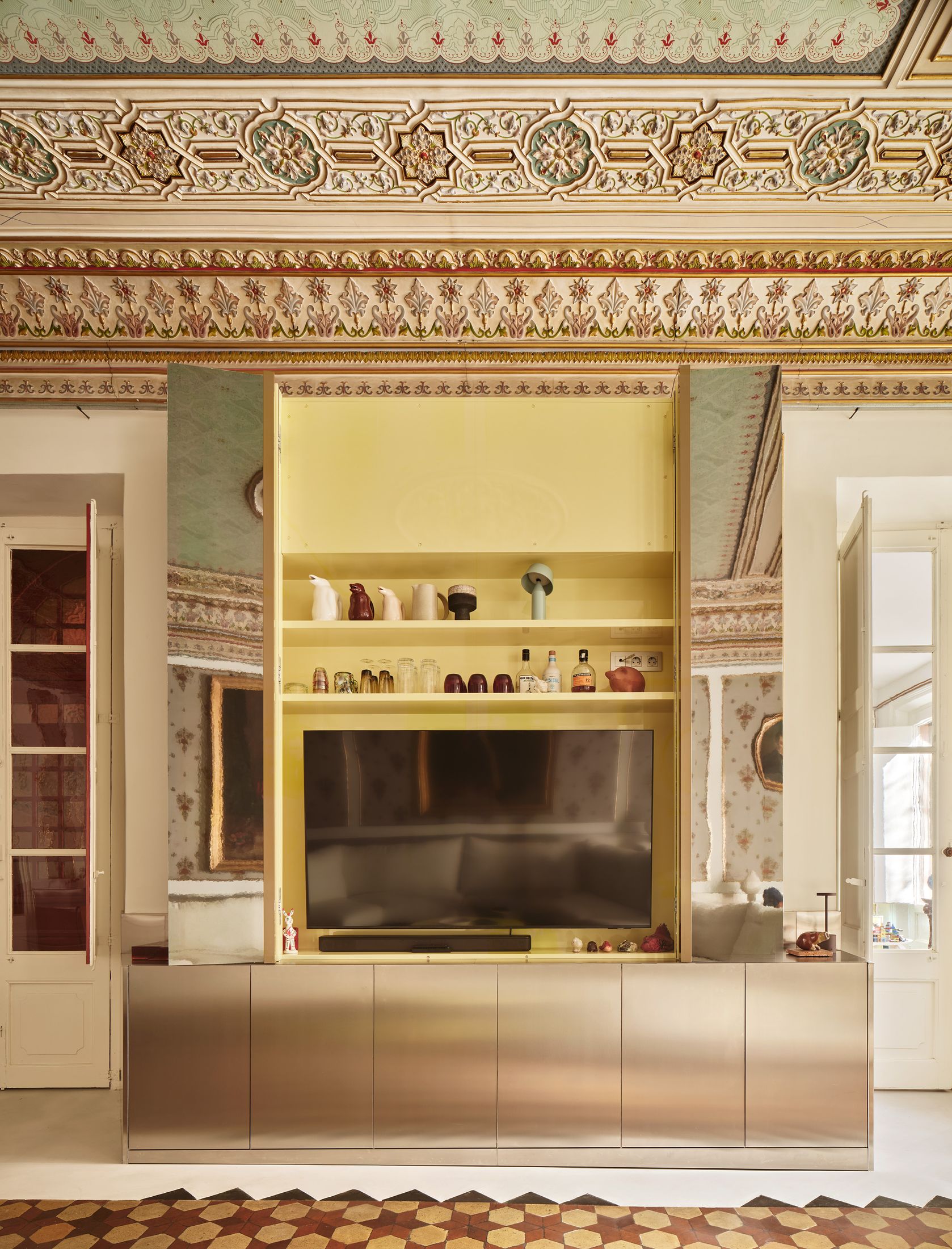 Yellowtrace Raul Sanchez Architects Casa Del Pirata Barcelona Photo Jose Hevia 22 Opt80