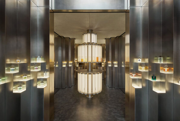 Yellowtrace Casper Mueller Kneer Caron Rue Saint Honore